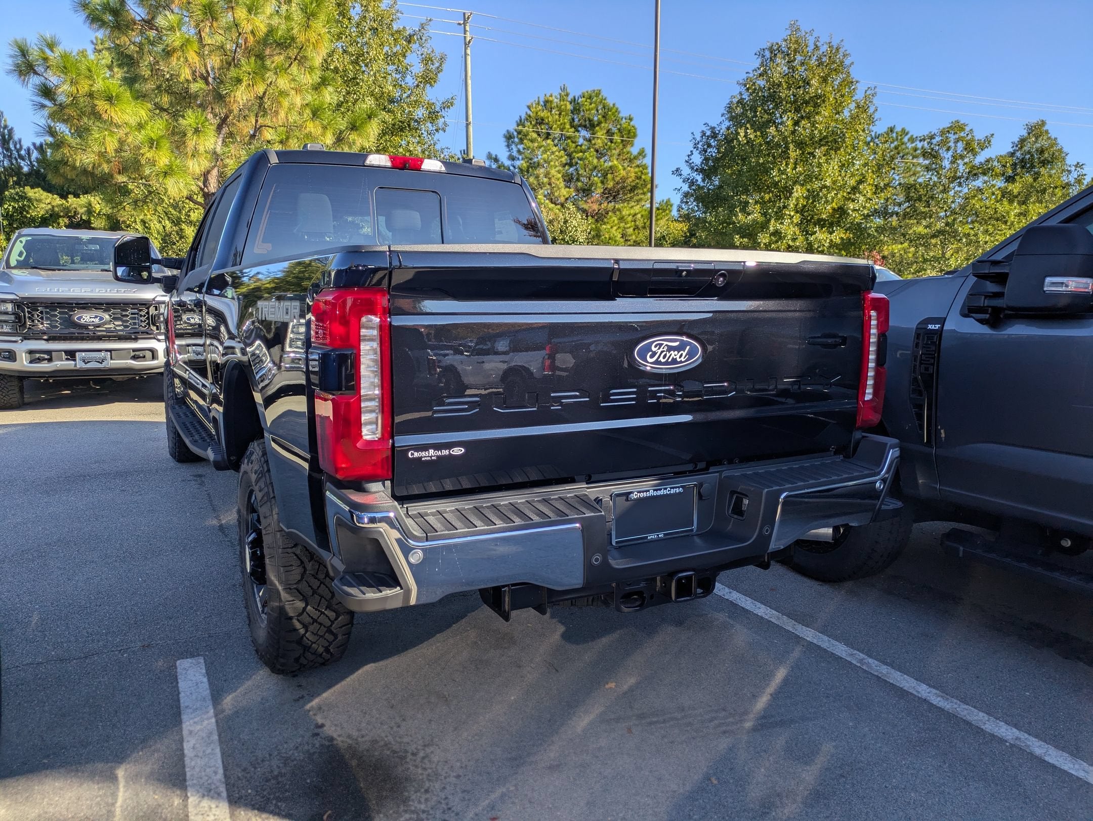 2027 Ford Super Duty F-350 SRW XLT