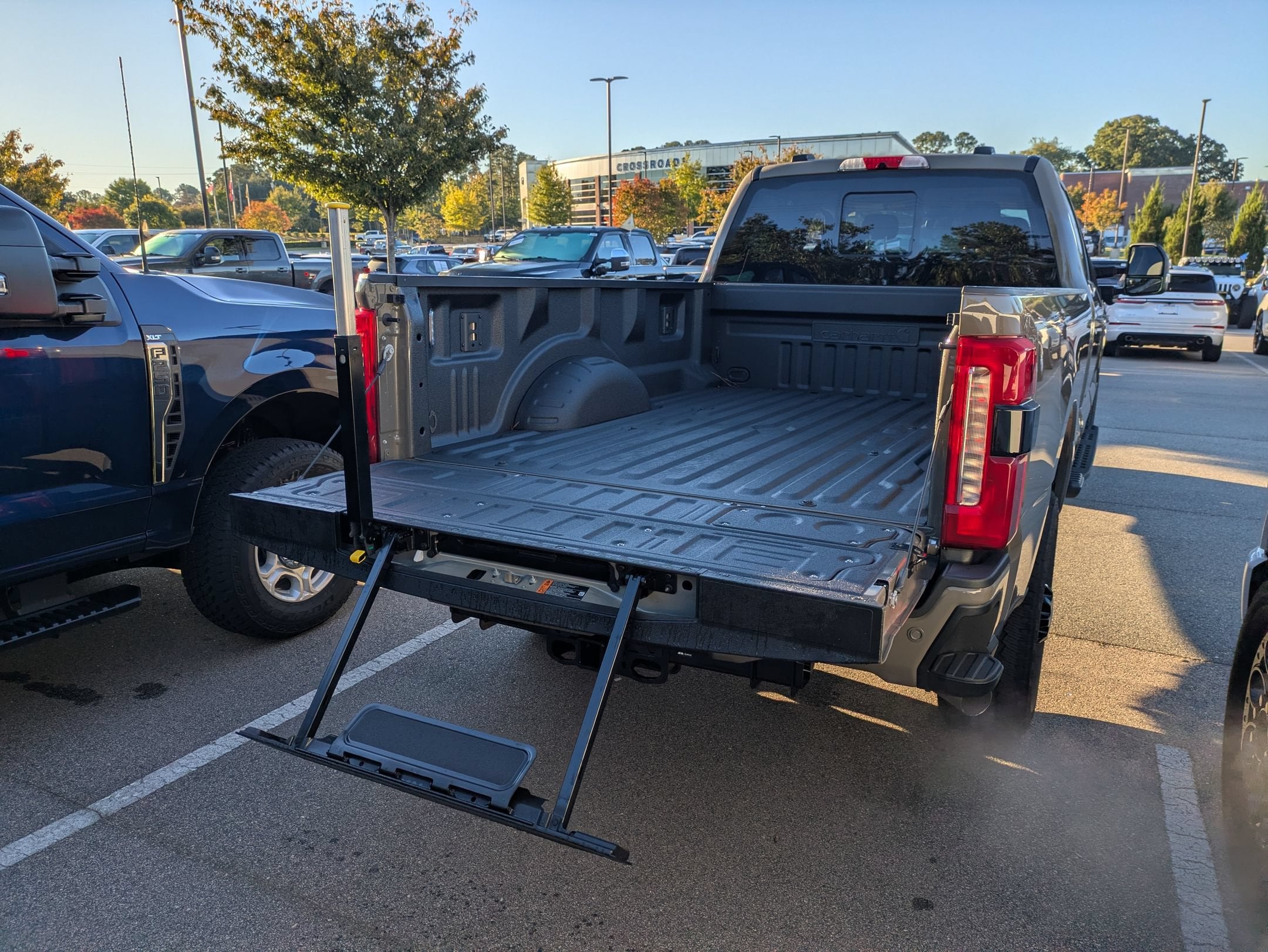 2027 Ford Super Duty F-350 SRW XLT