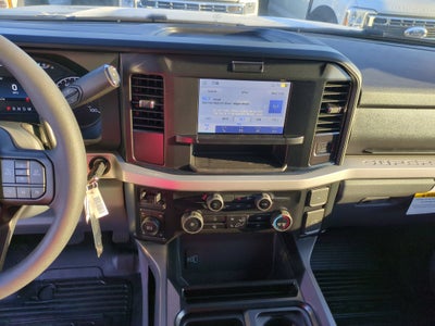 2026 Ford Super Duty F-350 SRW XLT