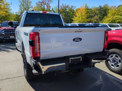 2027 Ford Super Duty F-350 SRW XLT