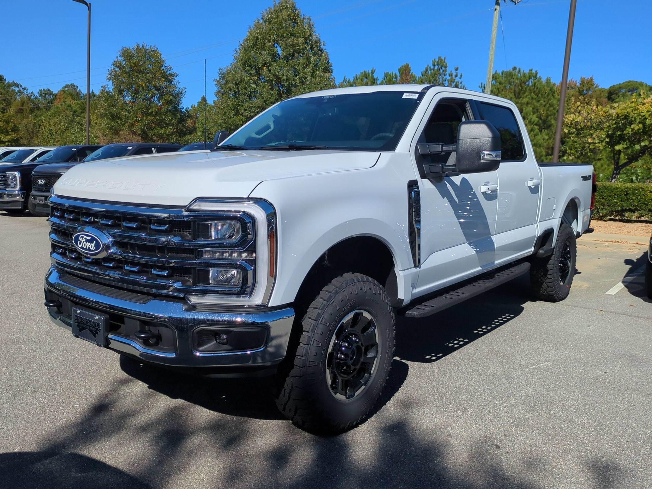 2027 Ford Super Duty F-350 SRW XLT