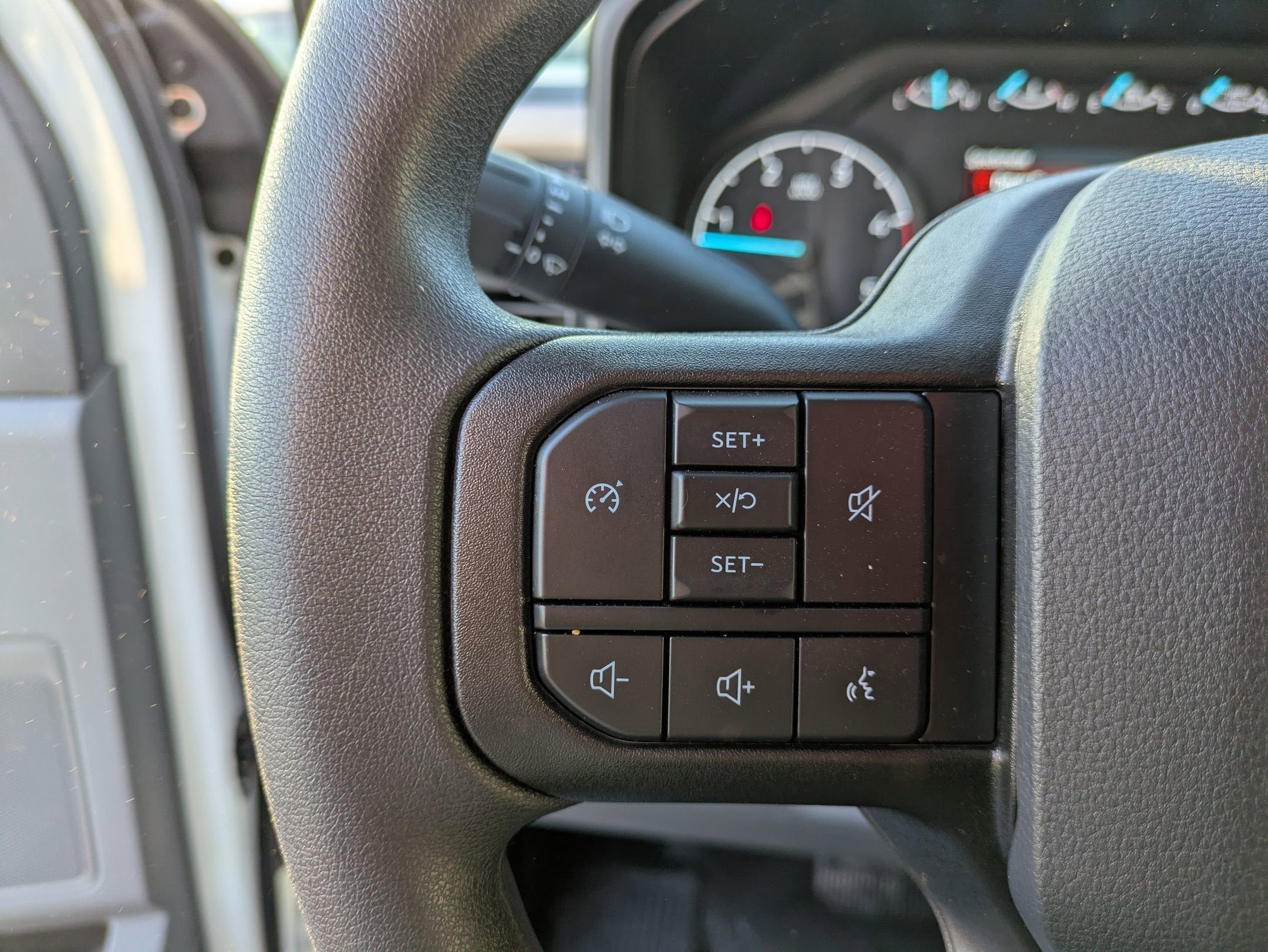 2025 Ford Super Duty F-350 SRW XLT