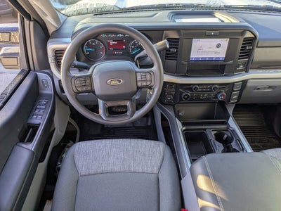 2025 Ford Super Duty F-350 SRW XLT