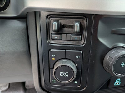 2026 Ford Super Duty F-350 SRW XLT