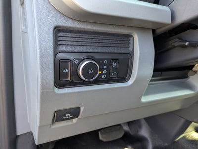 2027 Ford Super Duty F-350 DRW XL