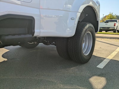 2027 Ford Super Duty F-350 DRW XL