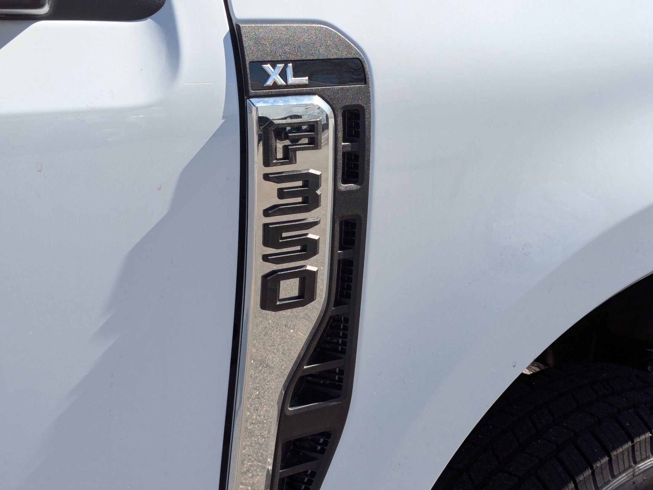 2026 Ford Super Duty F-350 DRW XL