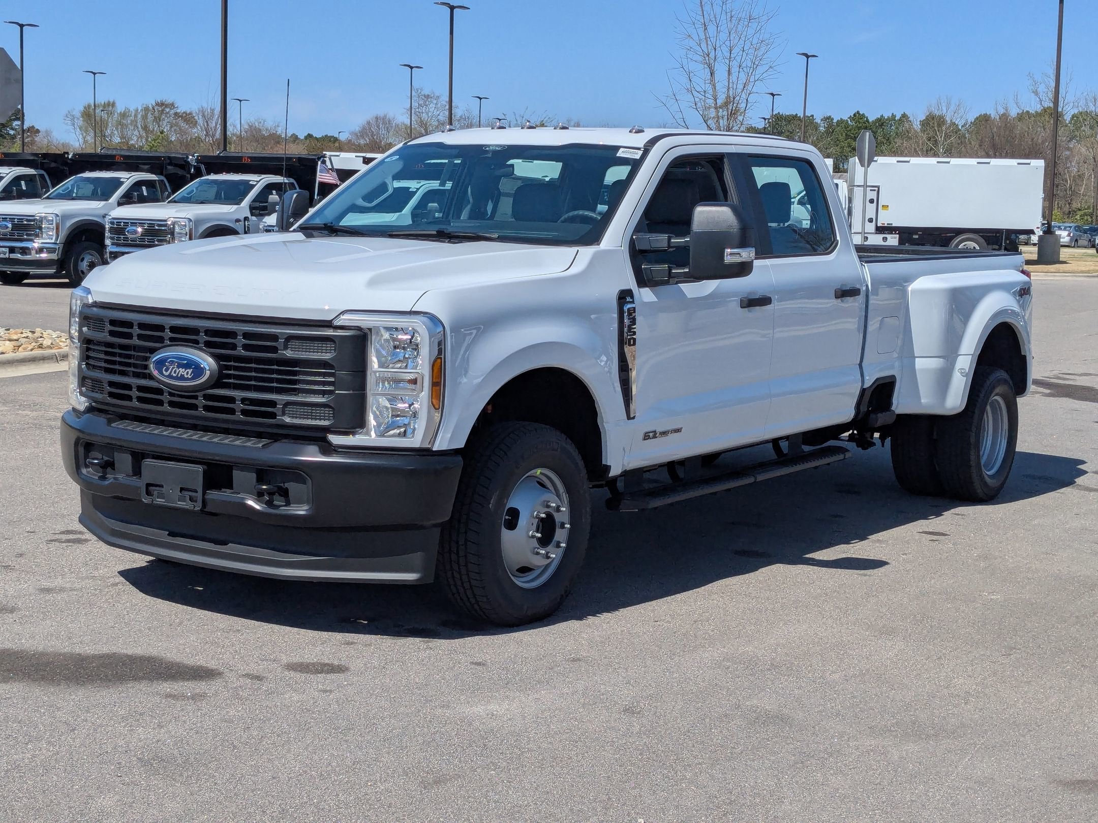 2026 Ford Super Duty F-350 DRW XL