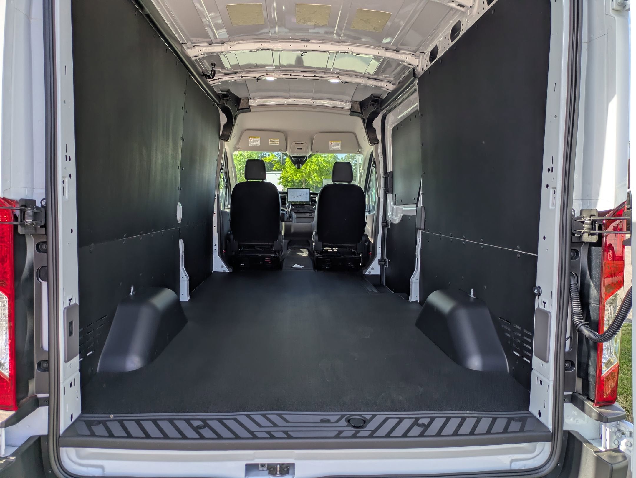 2026 Ford Transit Cargo Van Base