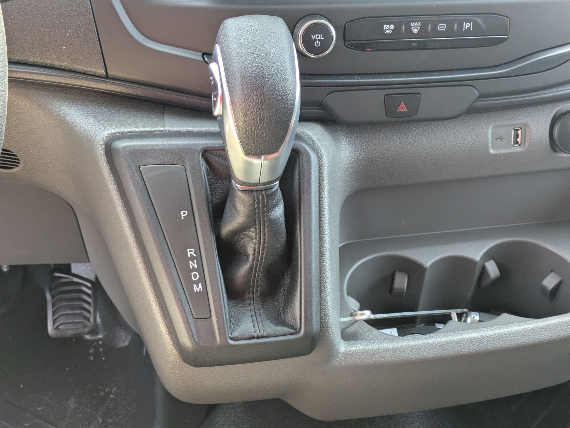 2026 Ford Transit Cargo Van Base