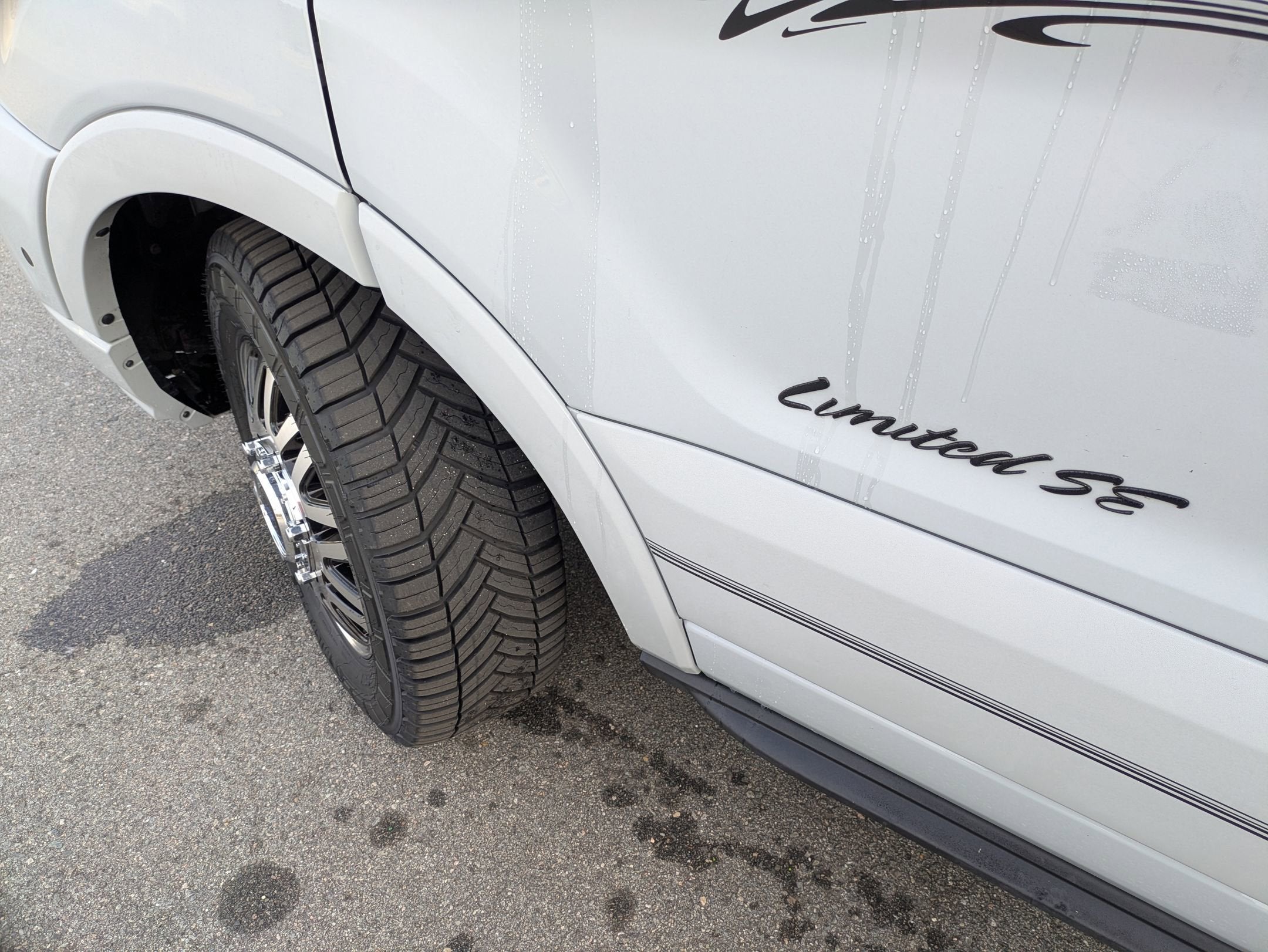 2025 Ford Transit Cargo Van Base