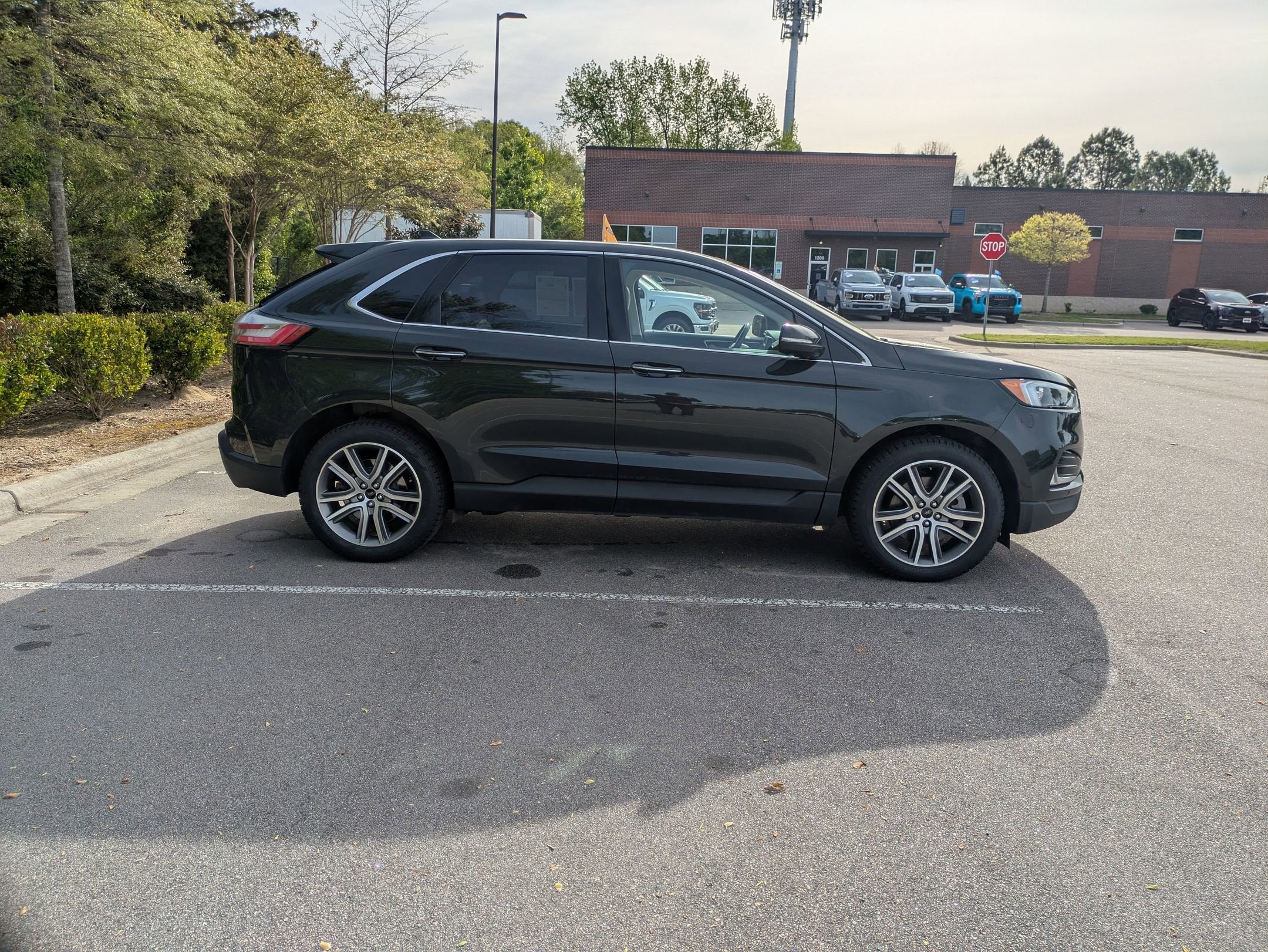 2023 Ford Edge Titanium