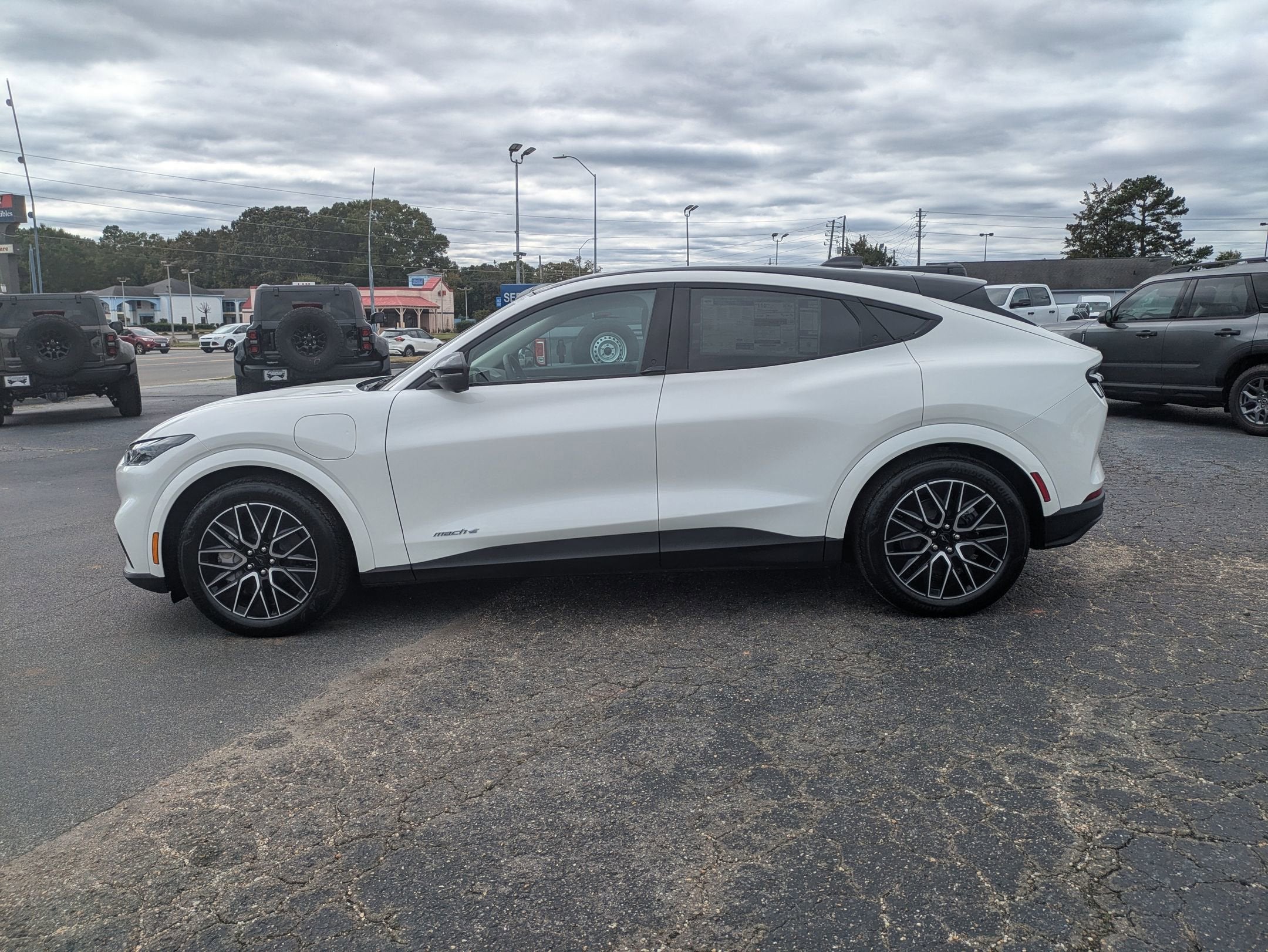 2025 Ford Mustang Mach-E Premium