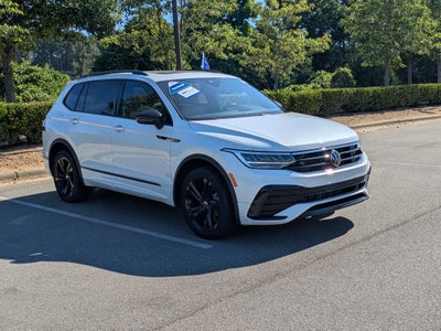 2023 Volkswagen Tiguan SE R-Line Black