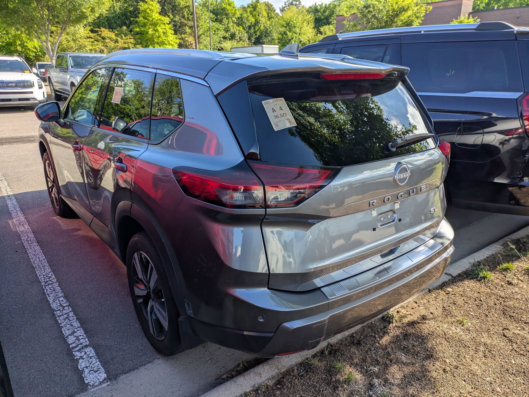 2024 Nissan Rogue SL