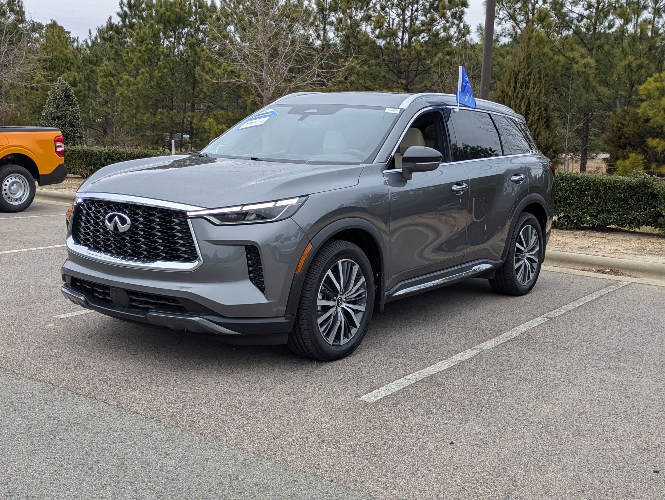 2023 INFINITI QX60 SENSORY