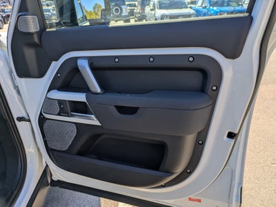 2023 Land Rover Defender X-Dynamic SE