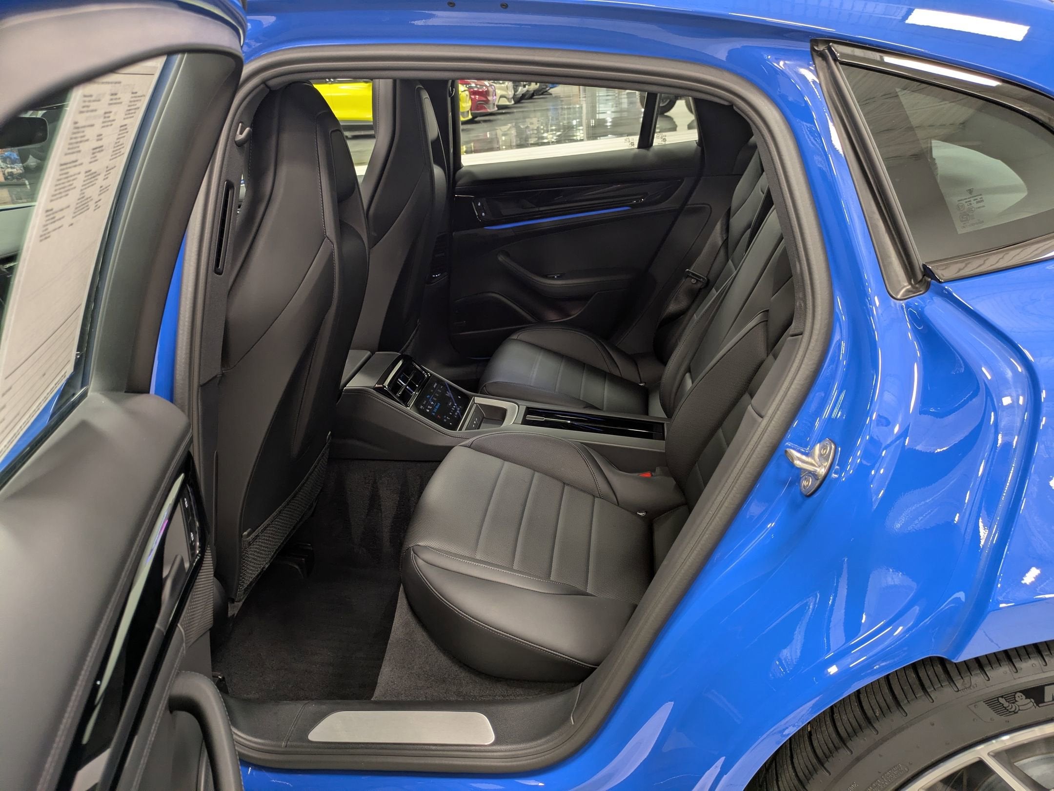 2024 Porsche Panamera 4