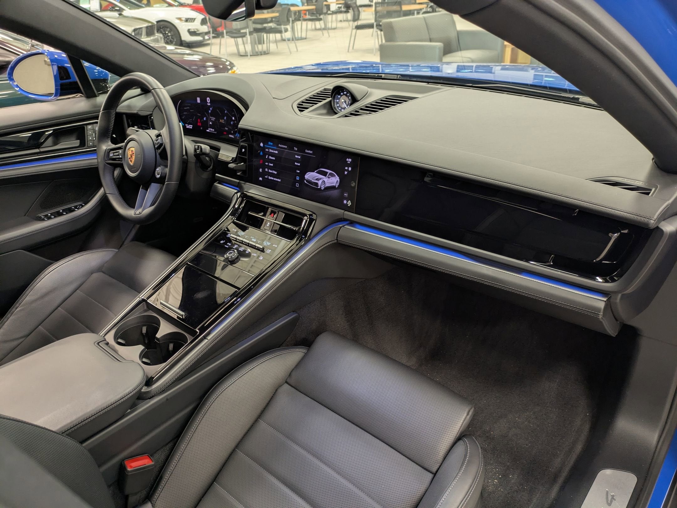 2024 Porsche Panamera 4