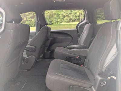 2023 Chrysler Pacifica Touring