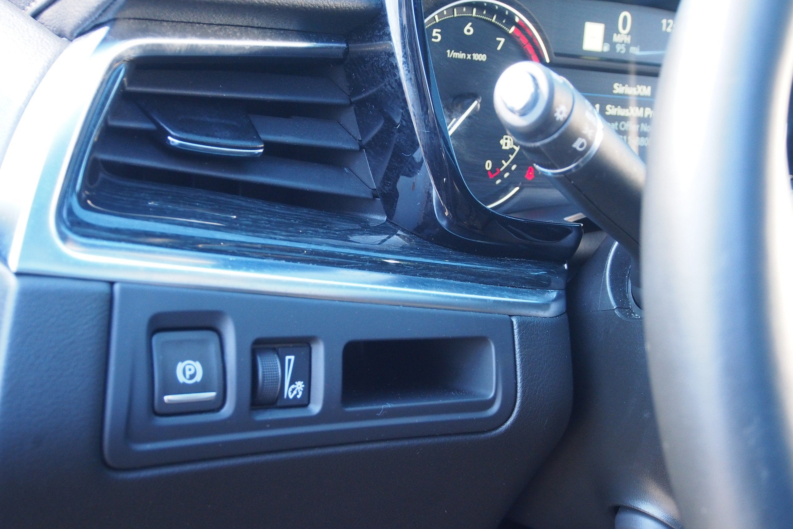 2025 Cadillac XT5 FWD Premium Luxury