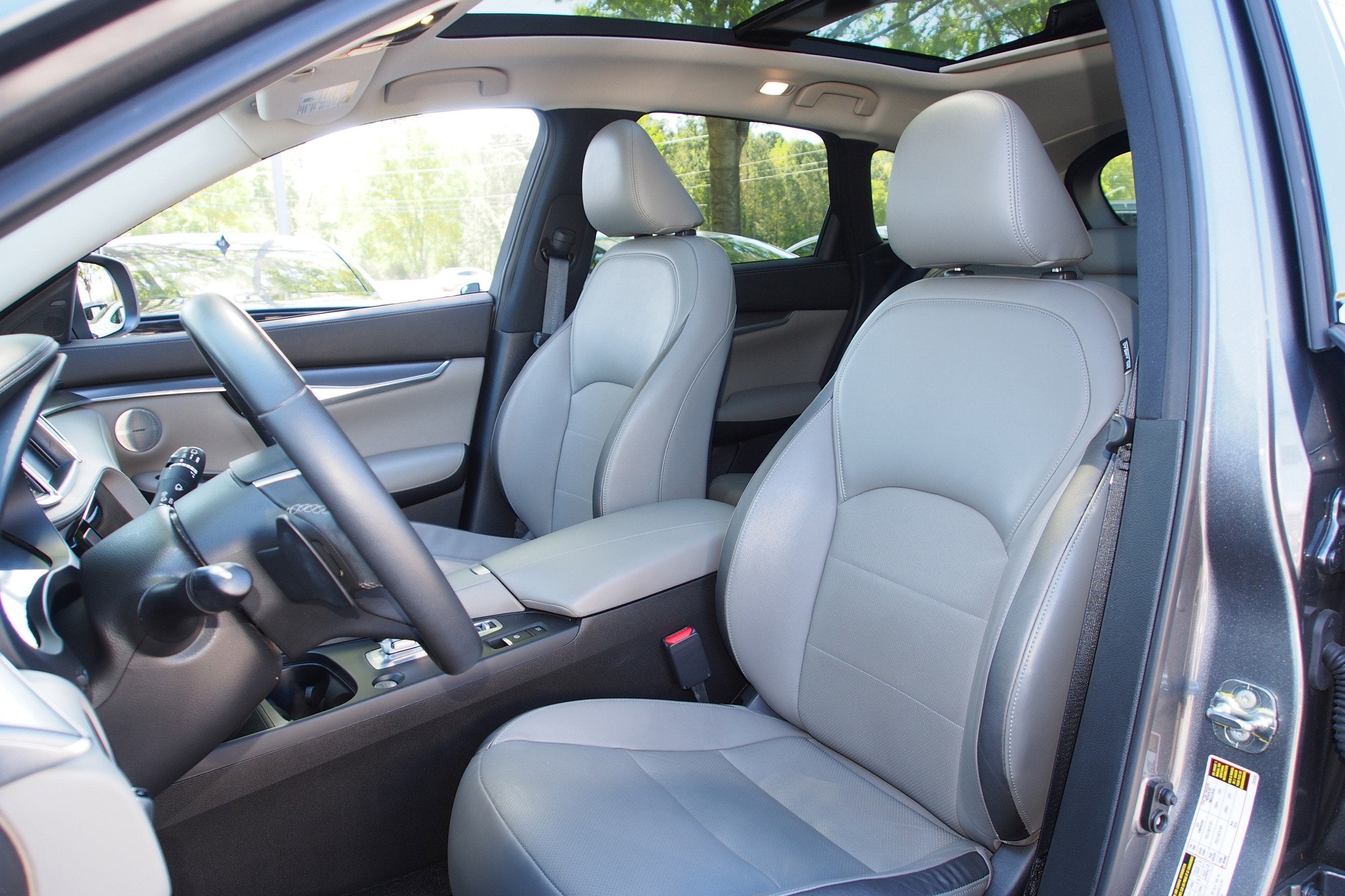 2023 INFINITI QX50 LUXE