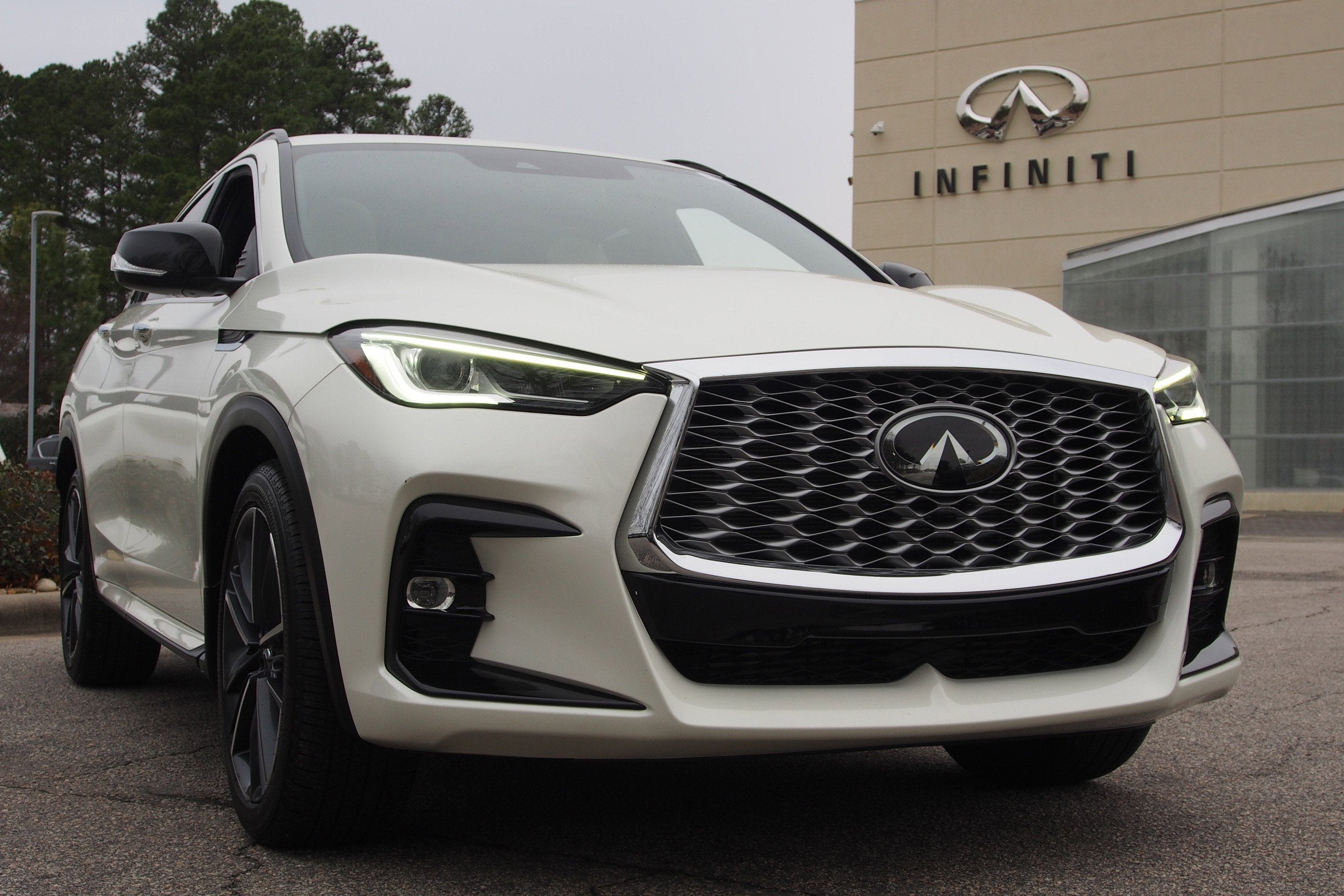 2023 INFINITI QX55 LUXE