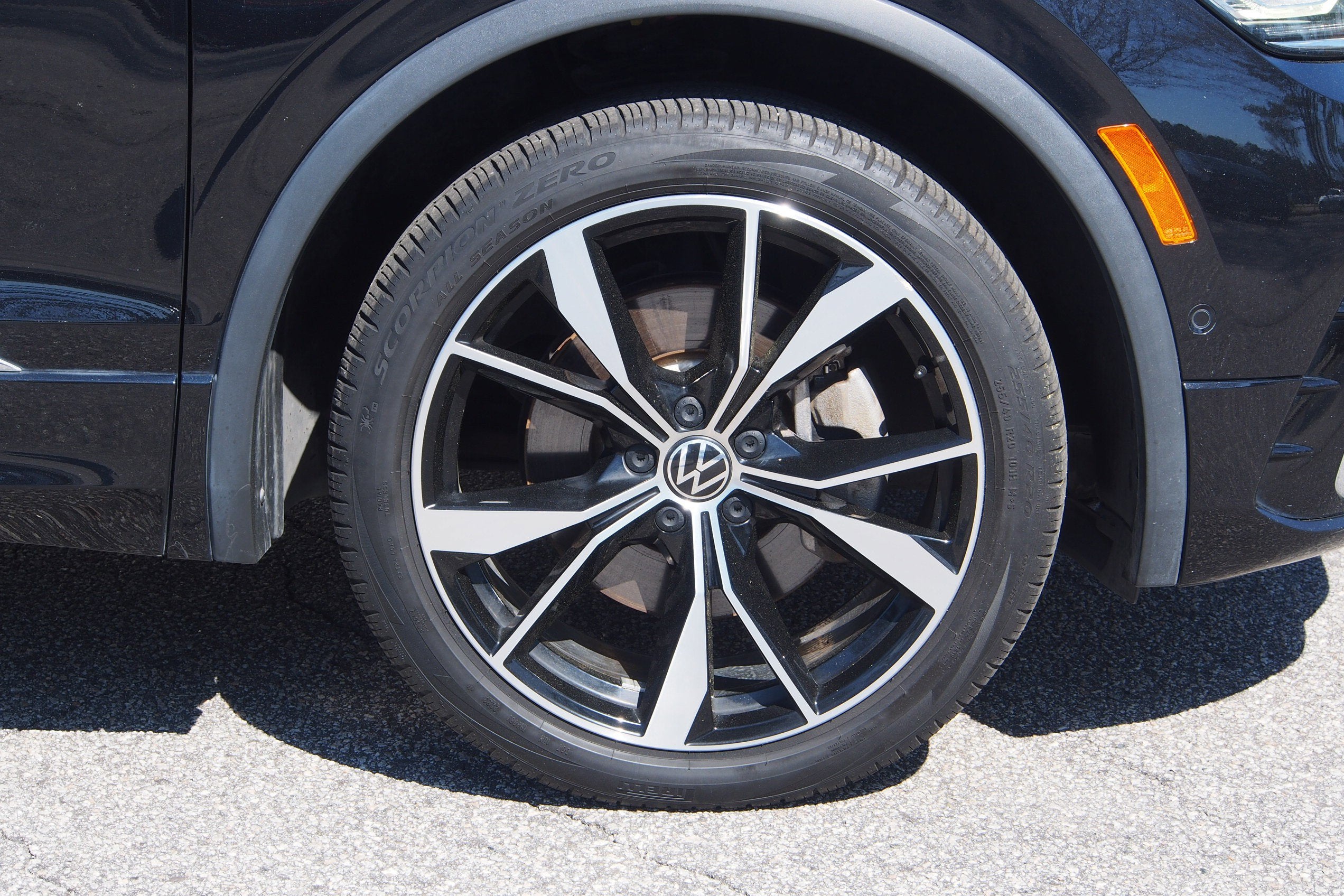 2022 Volkswagen Tiguan SEL R-Line