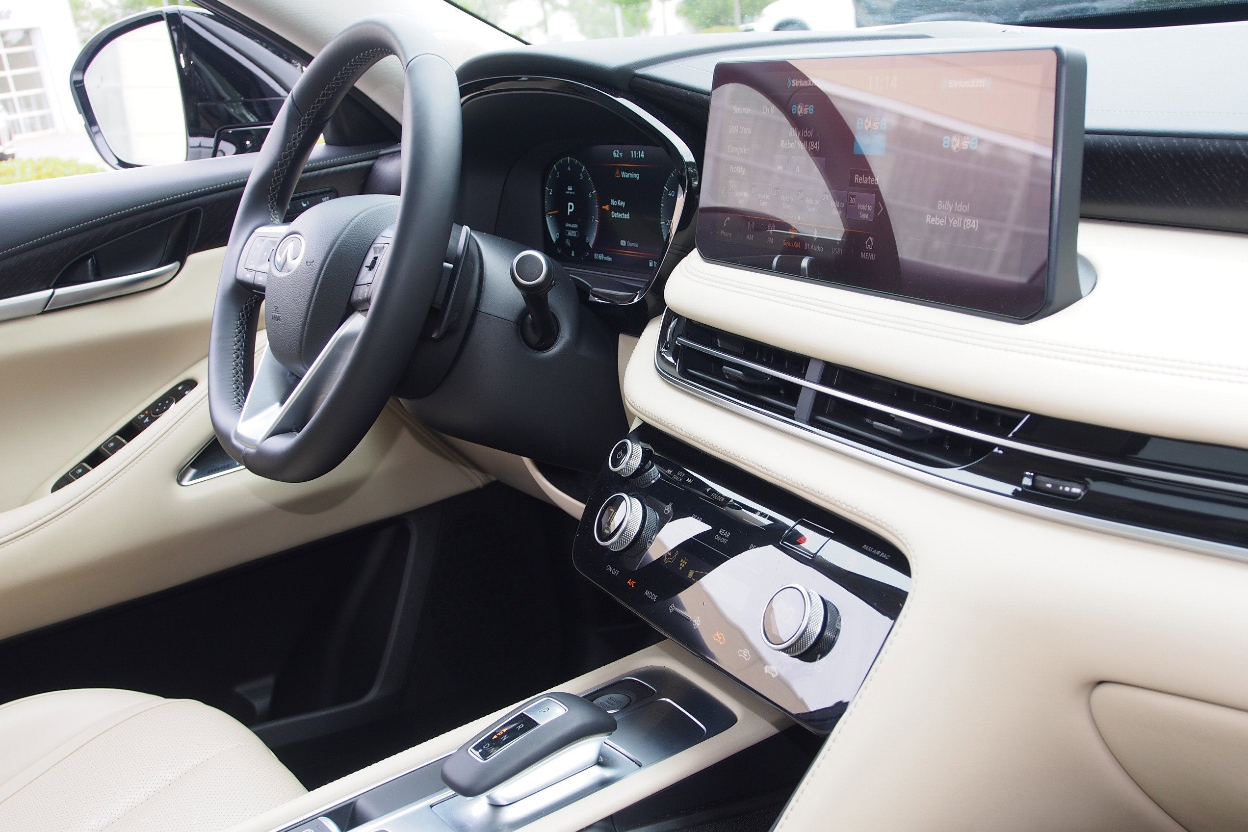 2025 INFINITI QX60 SENSORY