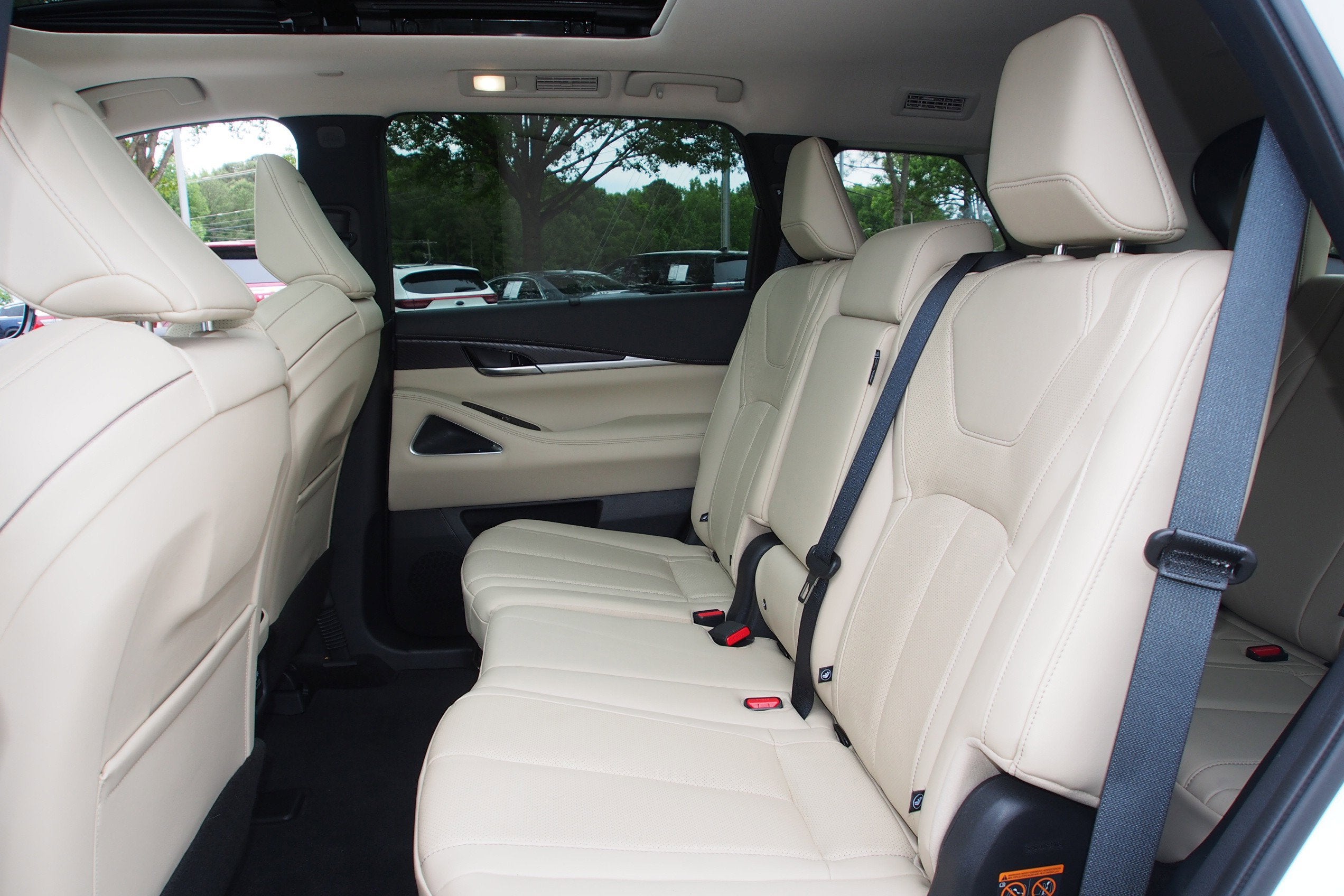 2025 INFINITI QX60 SENSORY