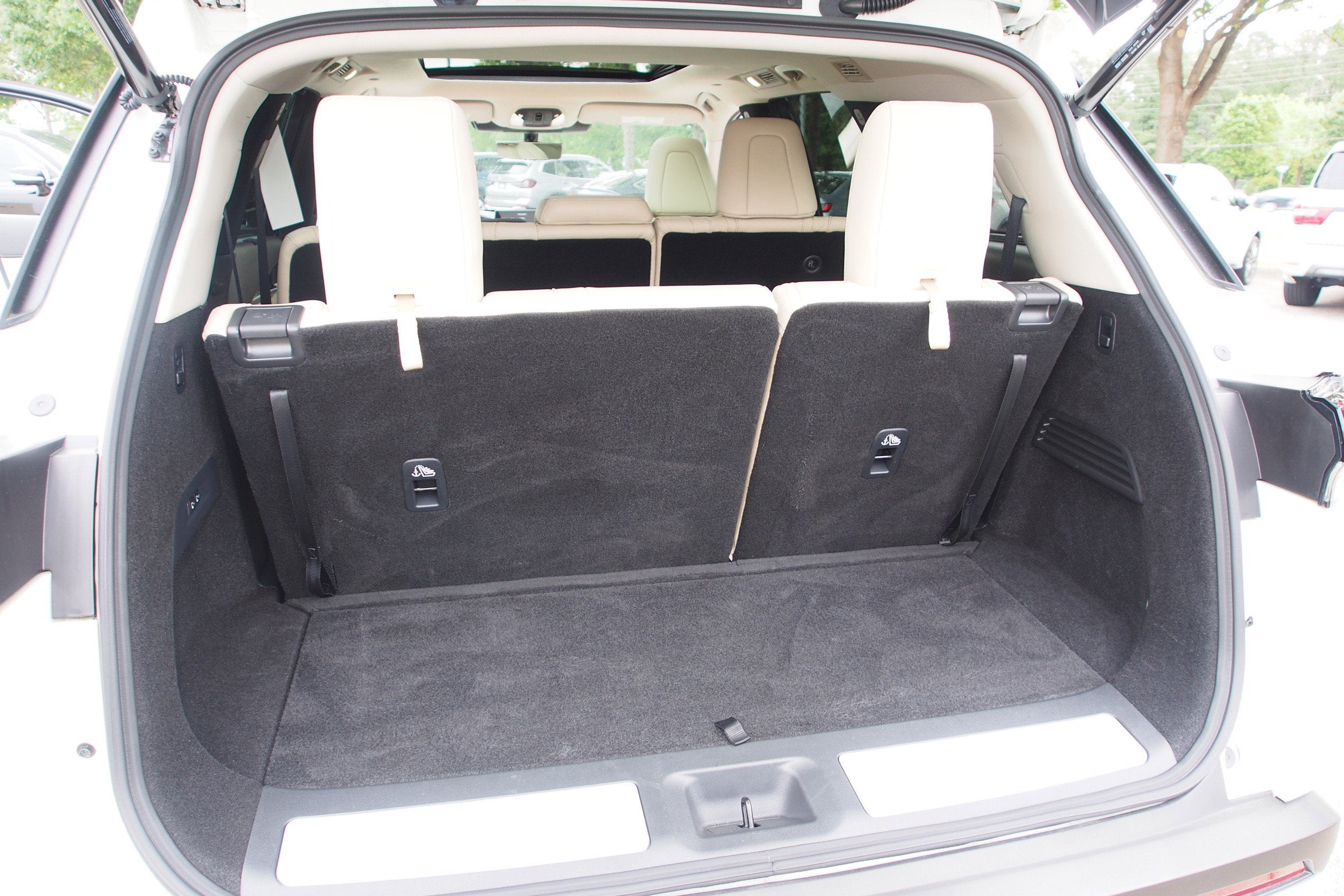 2025 INFINITI QX60 SENSORY