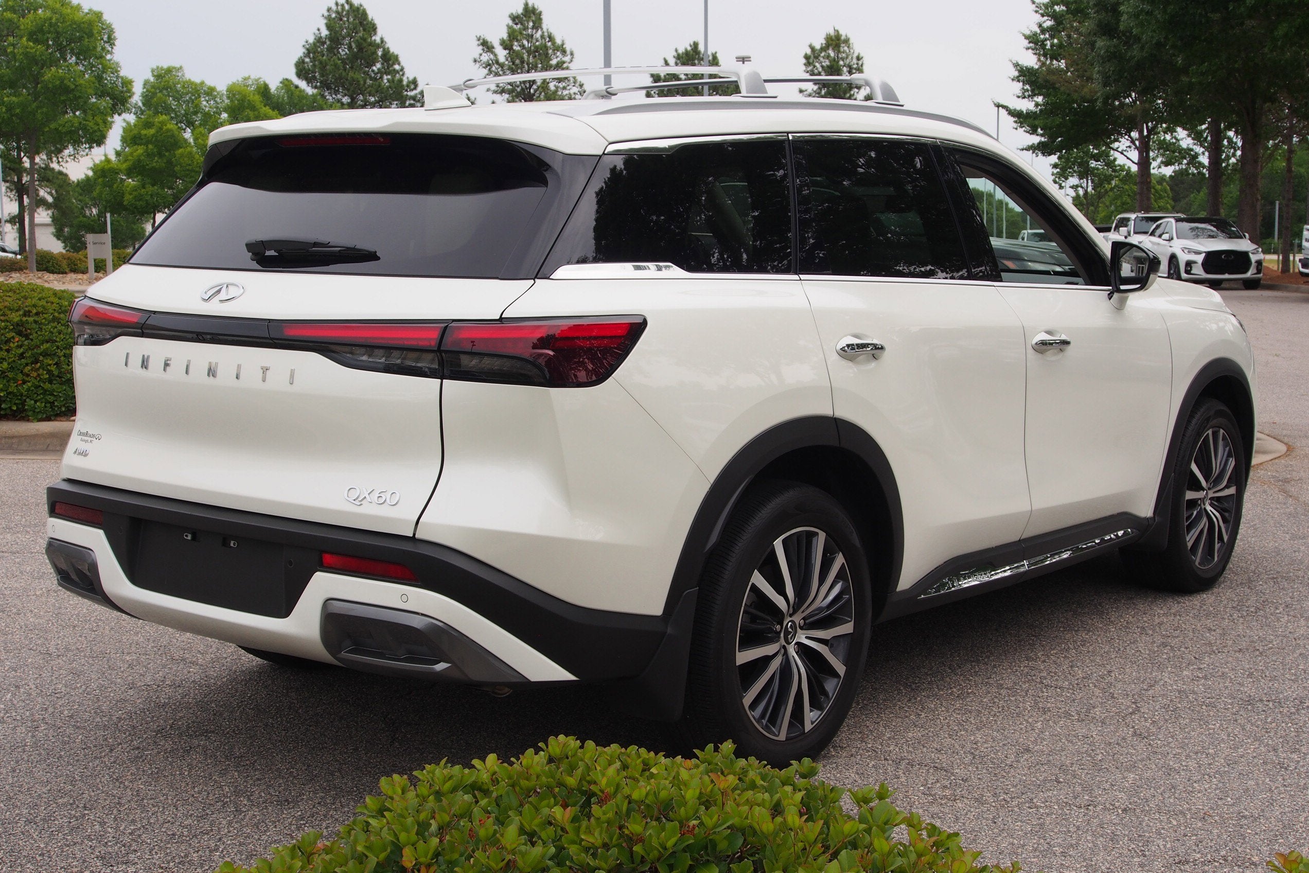 2025 INFINITI QX60 SENSORY