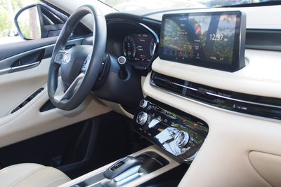 2024 INFINITI QX60 LUXE