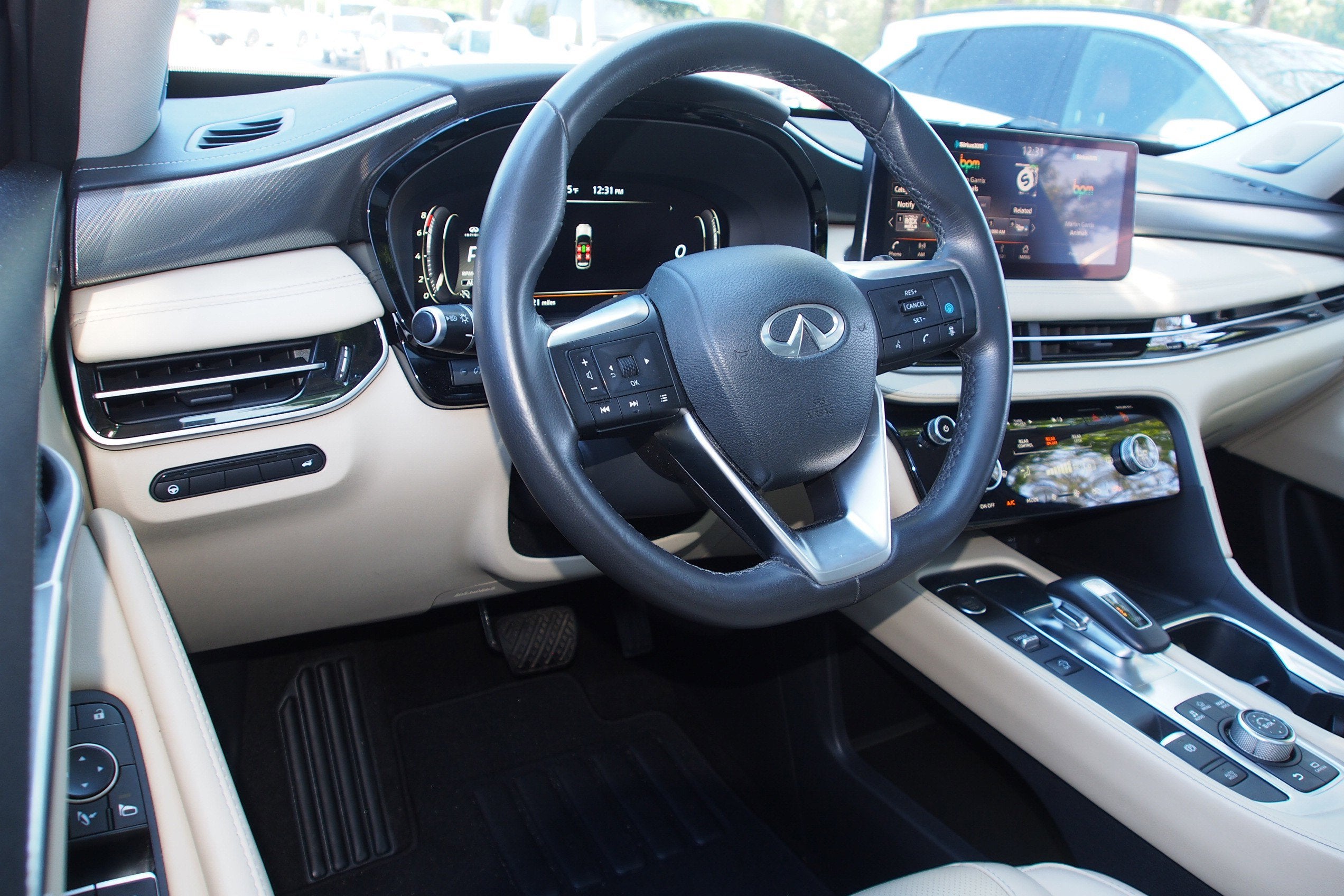 2023 INFINITI QX60 LUXE
