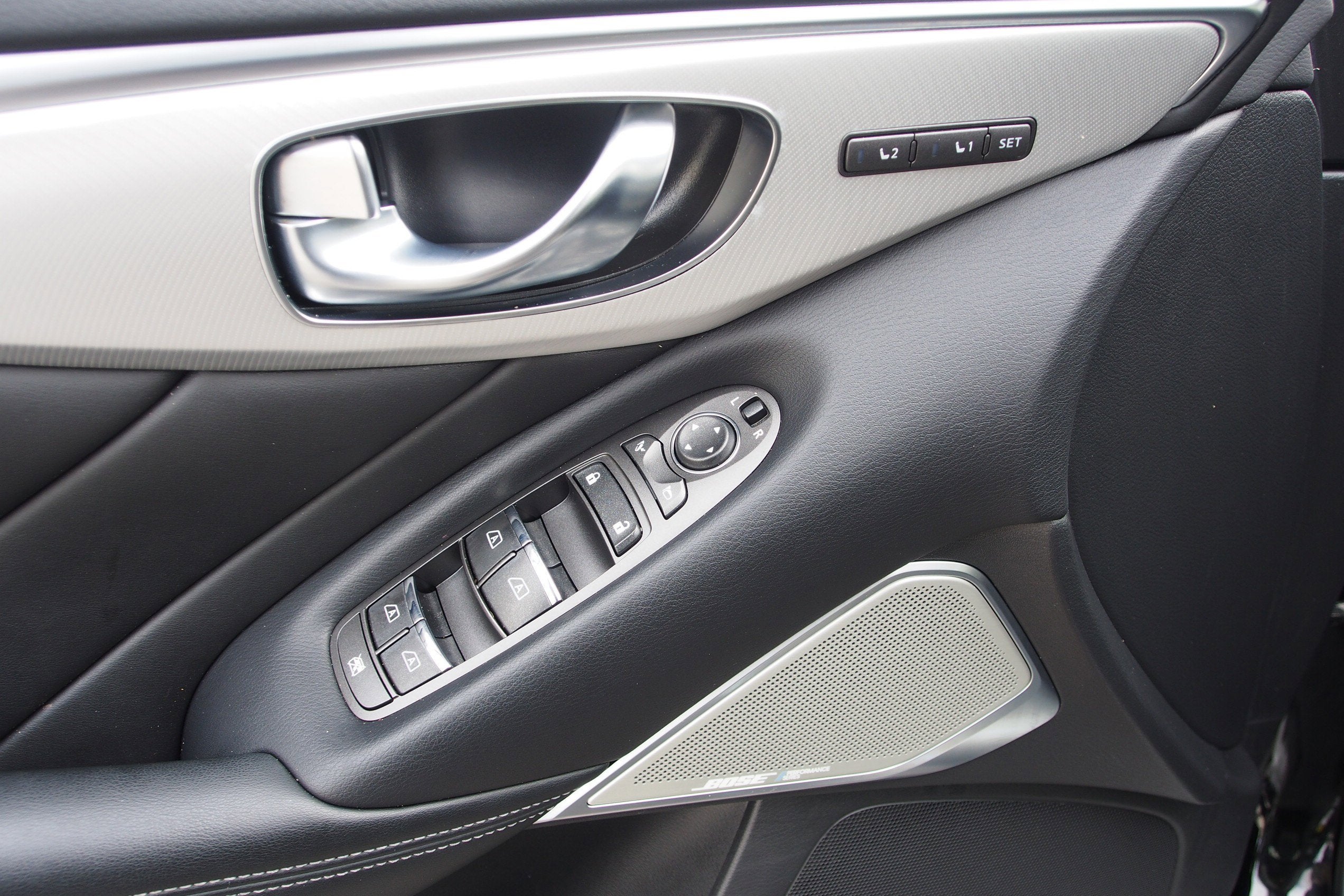 2022 INFINITI Q50 LUXE