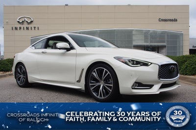 2022 INFINITI Q60 LUXE