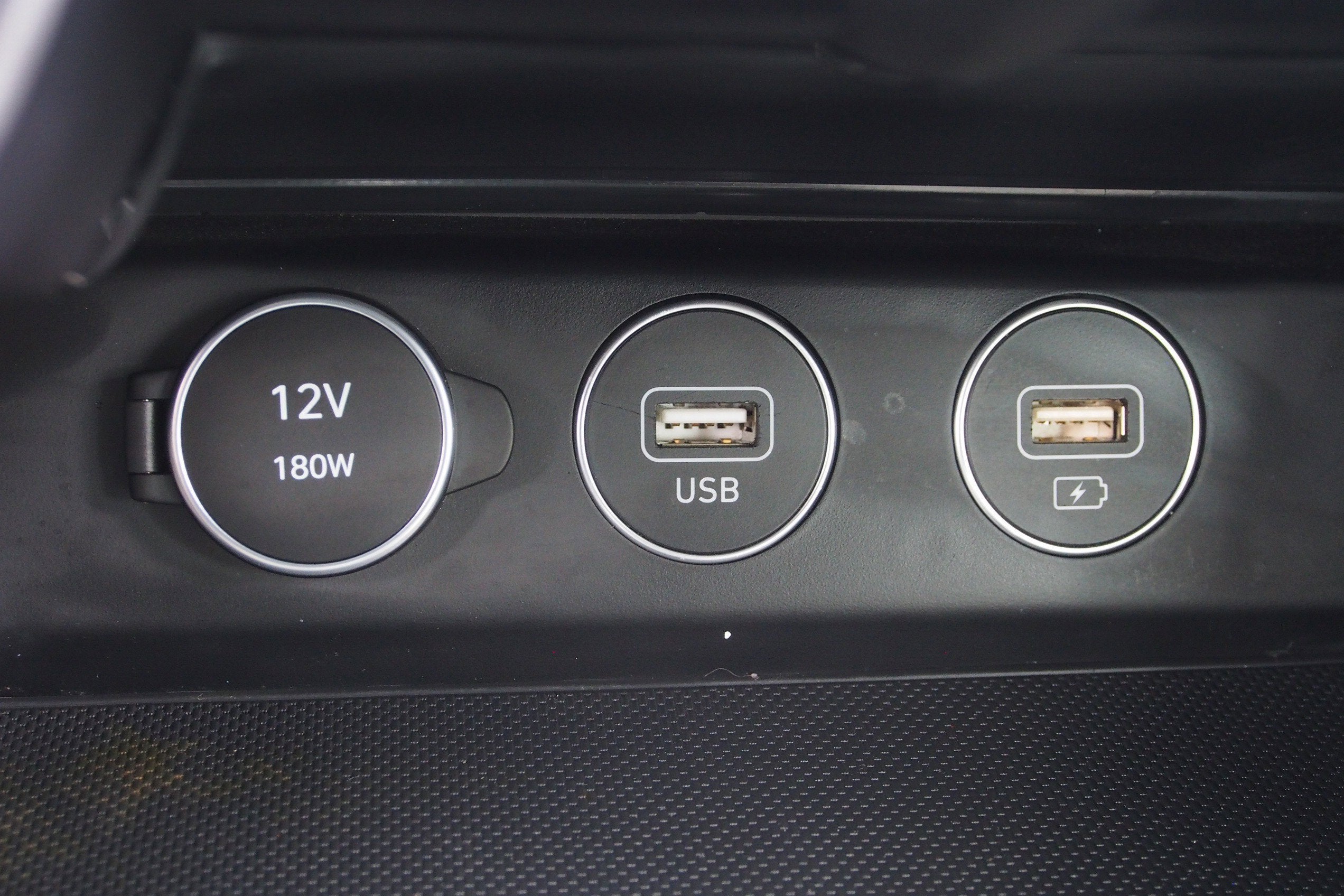 2022 Genesis G70 2.0T