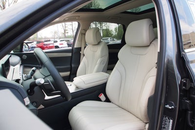 2025 Genesis GV80 Select