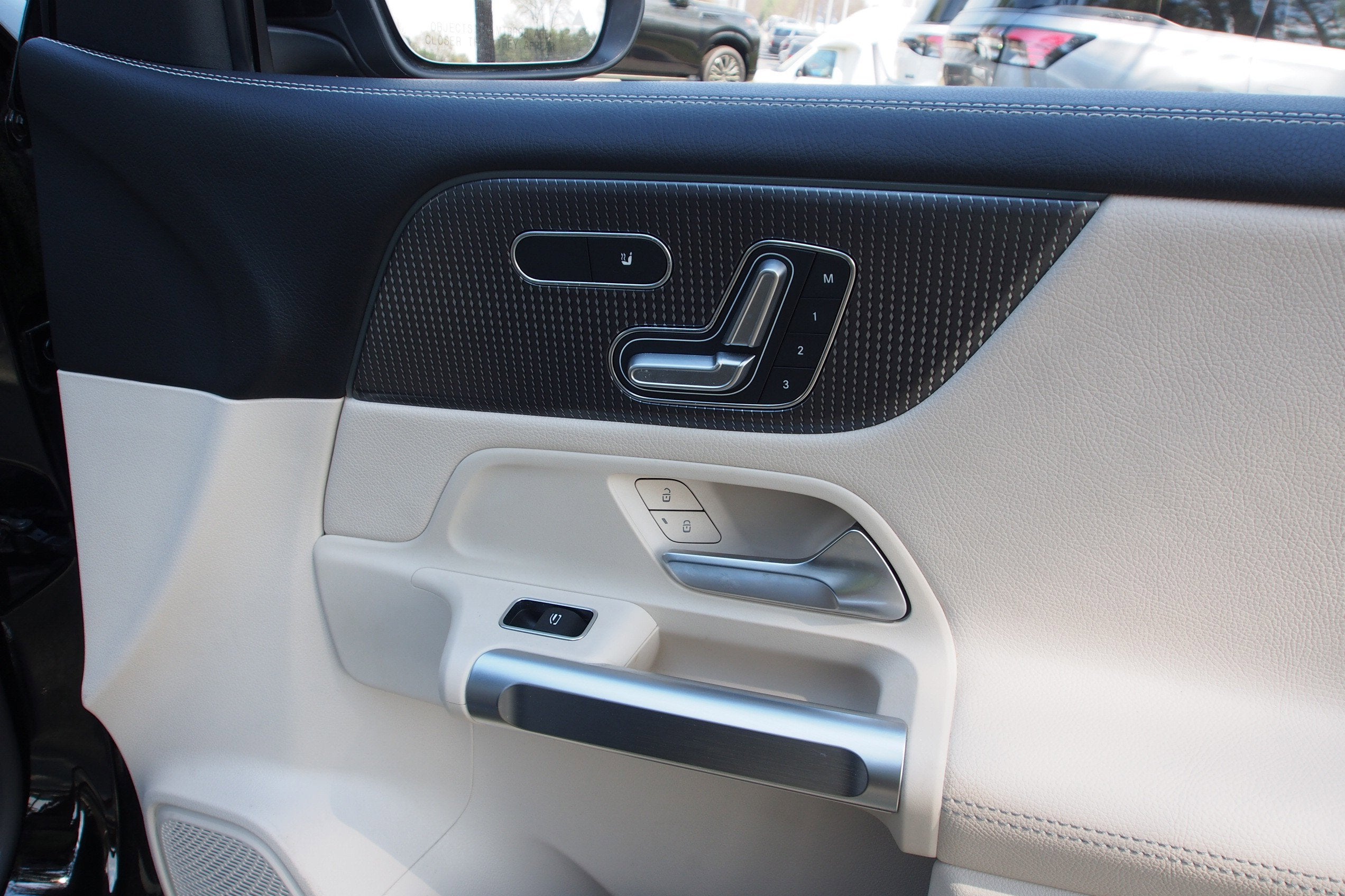 2023 Mercedes-Benz GLB GLB 250