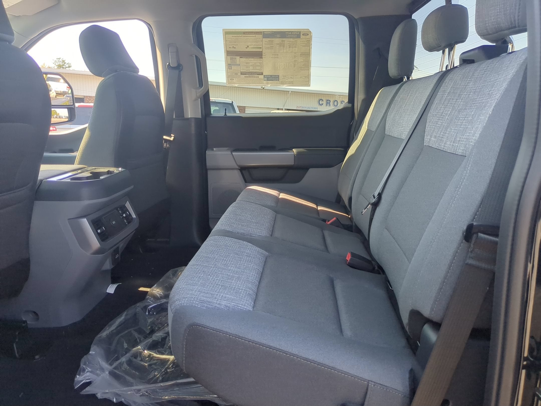 2027 Ford Super Duty F-250 SRW XLT