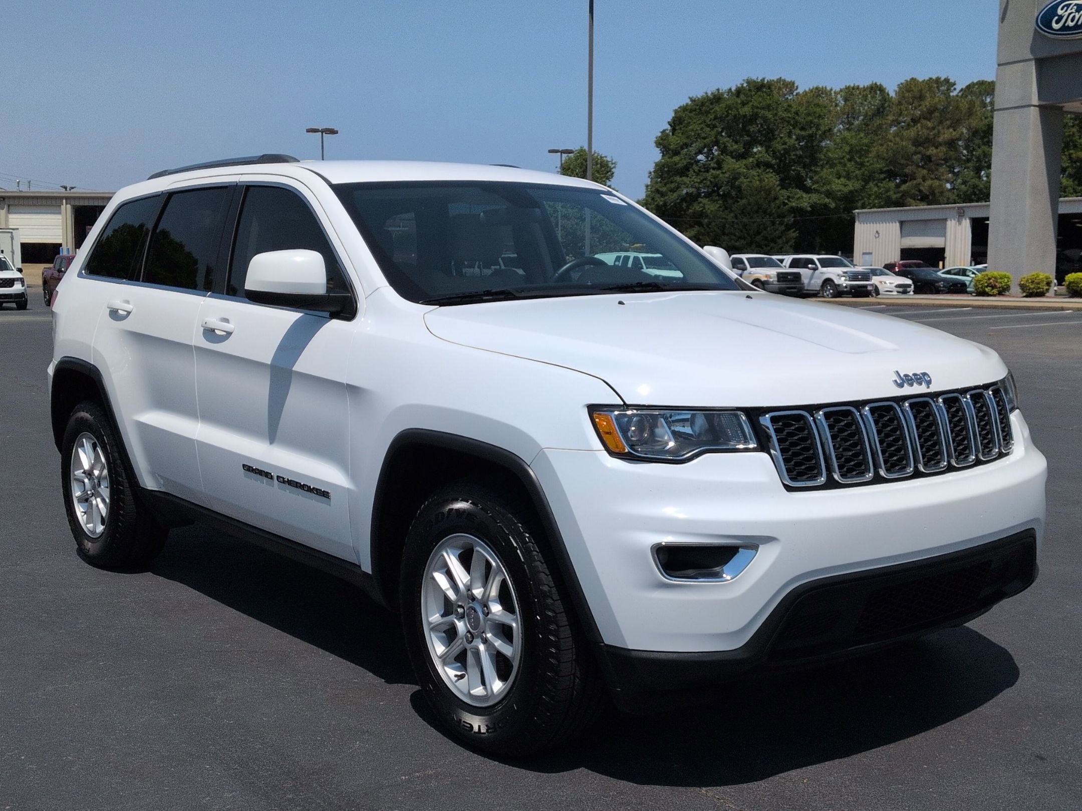 2018 Jeep Grand Cherokee Laredo E