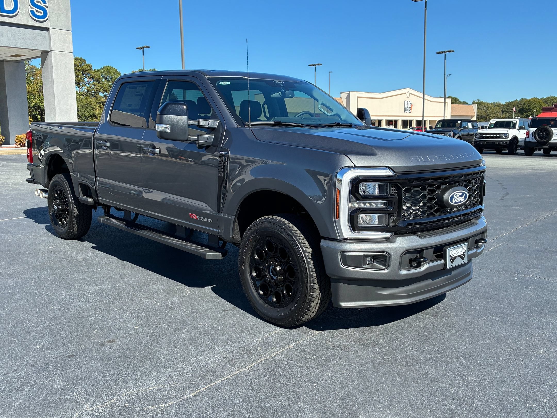 2027 Ford Super Duty F-250 SRW LARIAT