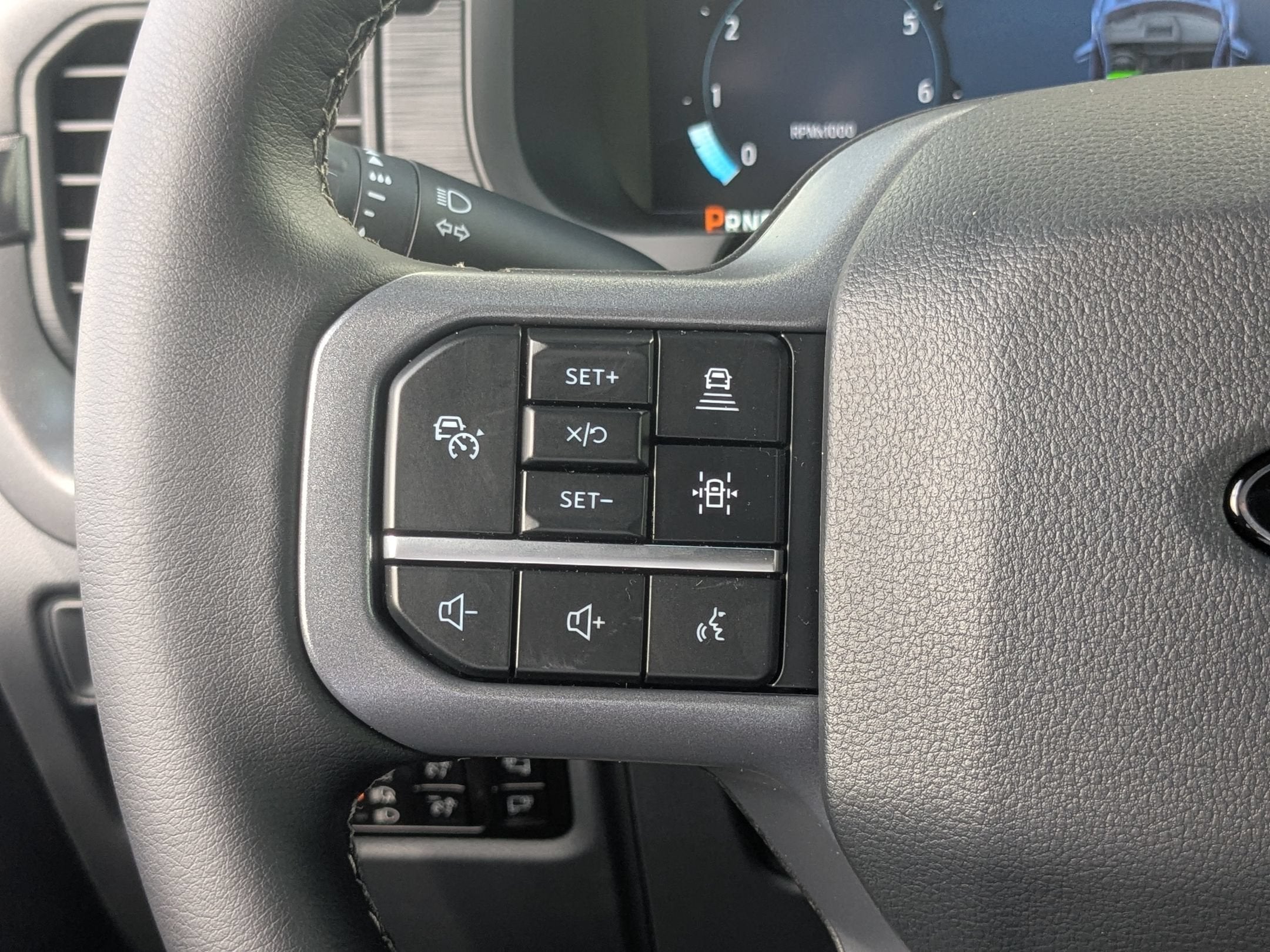2025 Ford F-150 XLT - Crossroads Courtesy Demo
