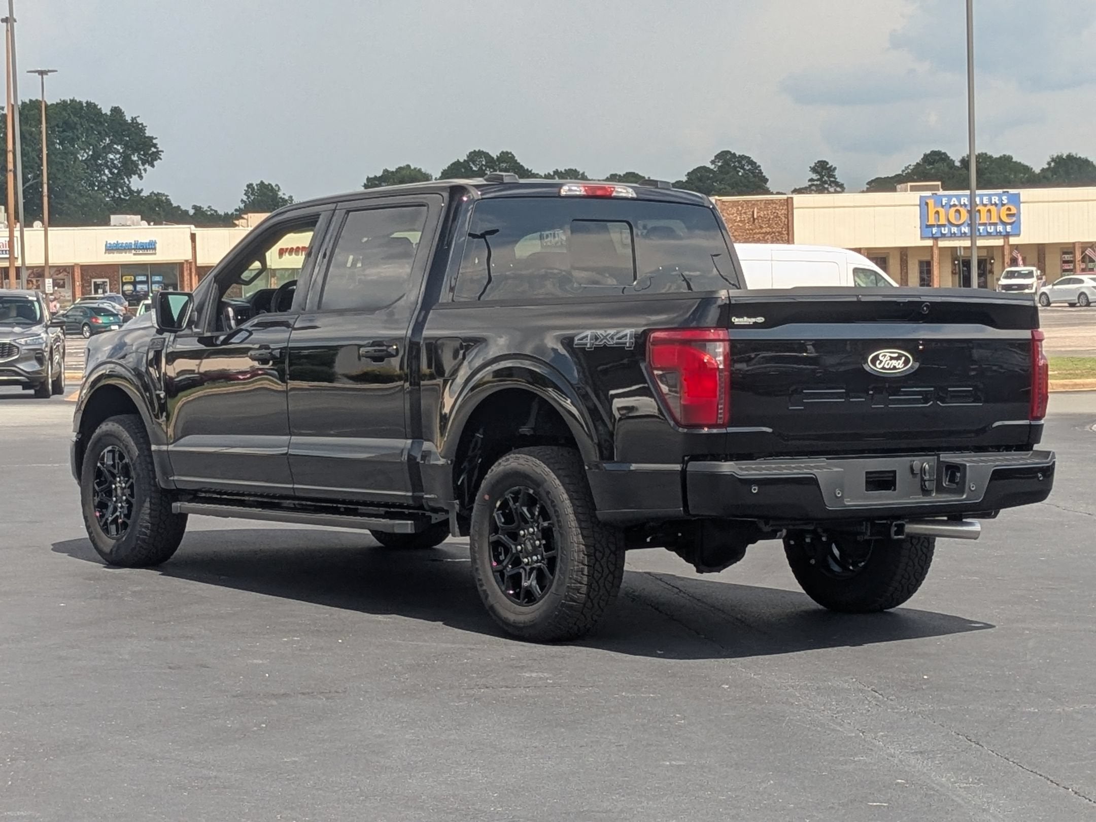 2025 Ford F-150 XLT - Crossroads Courtesy Demo