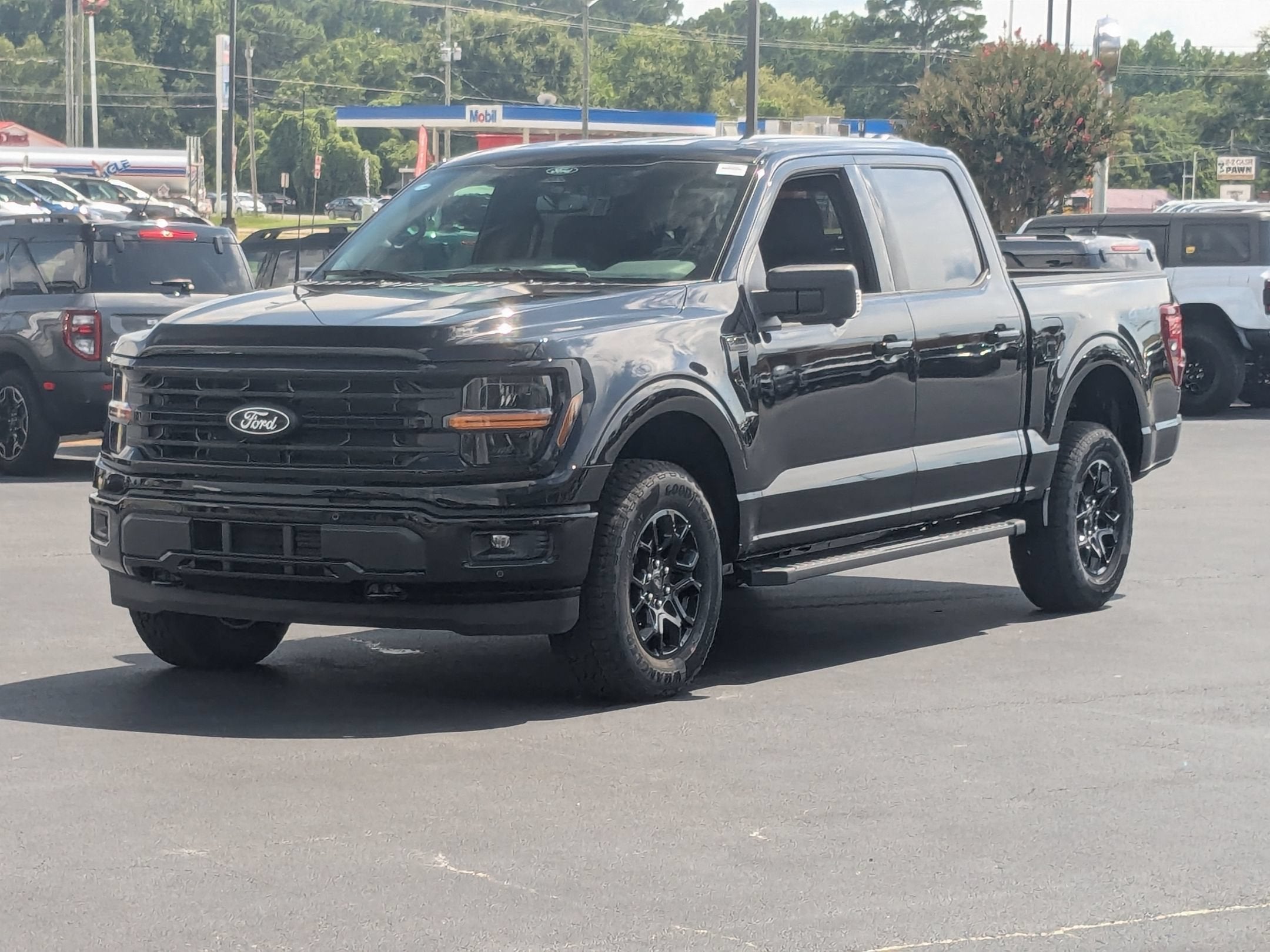 2025 Ford F-150 XLT - Crossroads Courtesy Demo