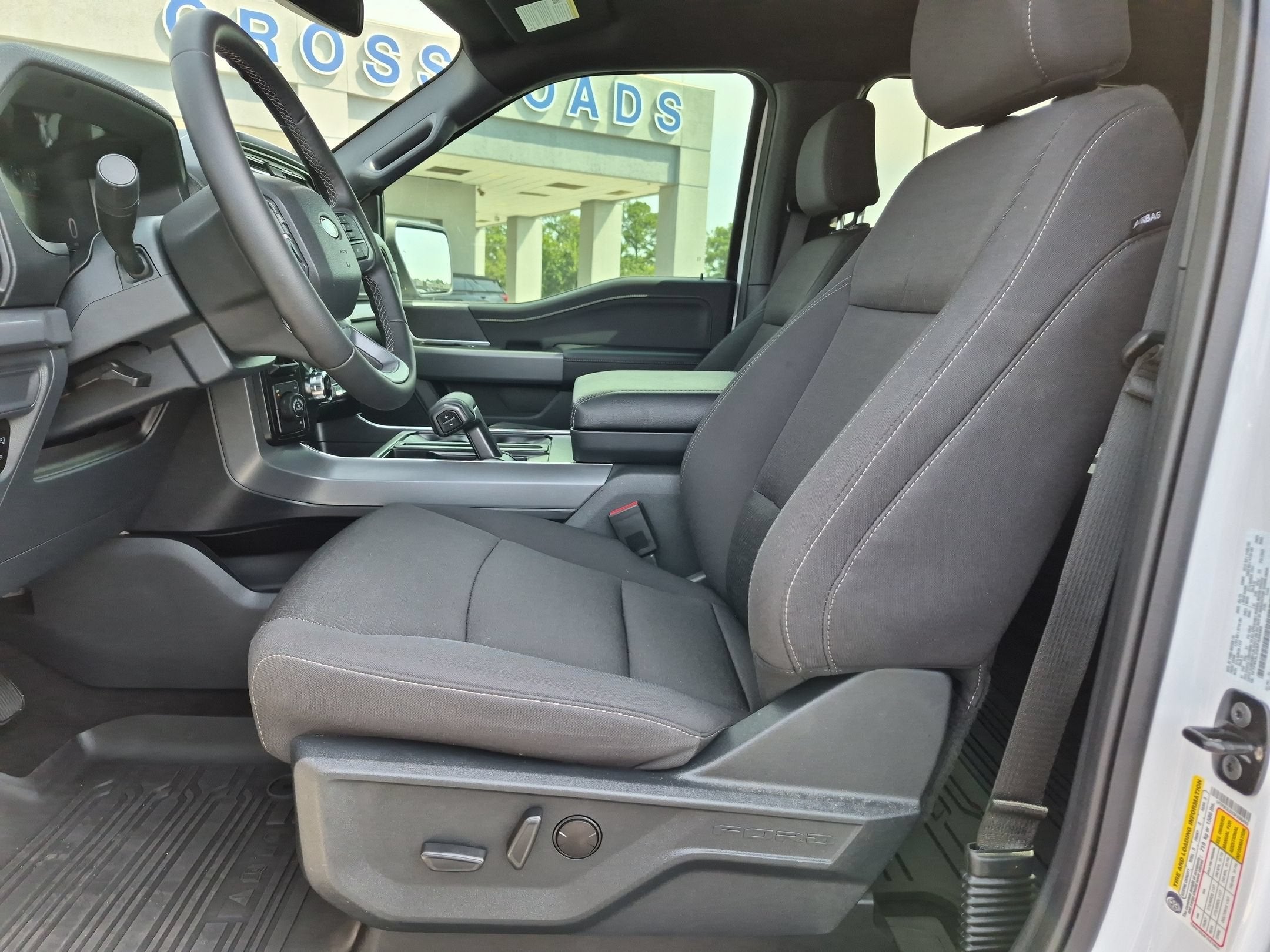 2025 Ford F-150 XLT - Crossroads Courtesy Demo