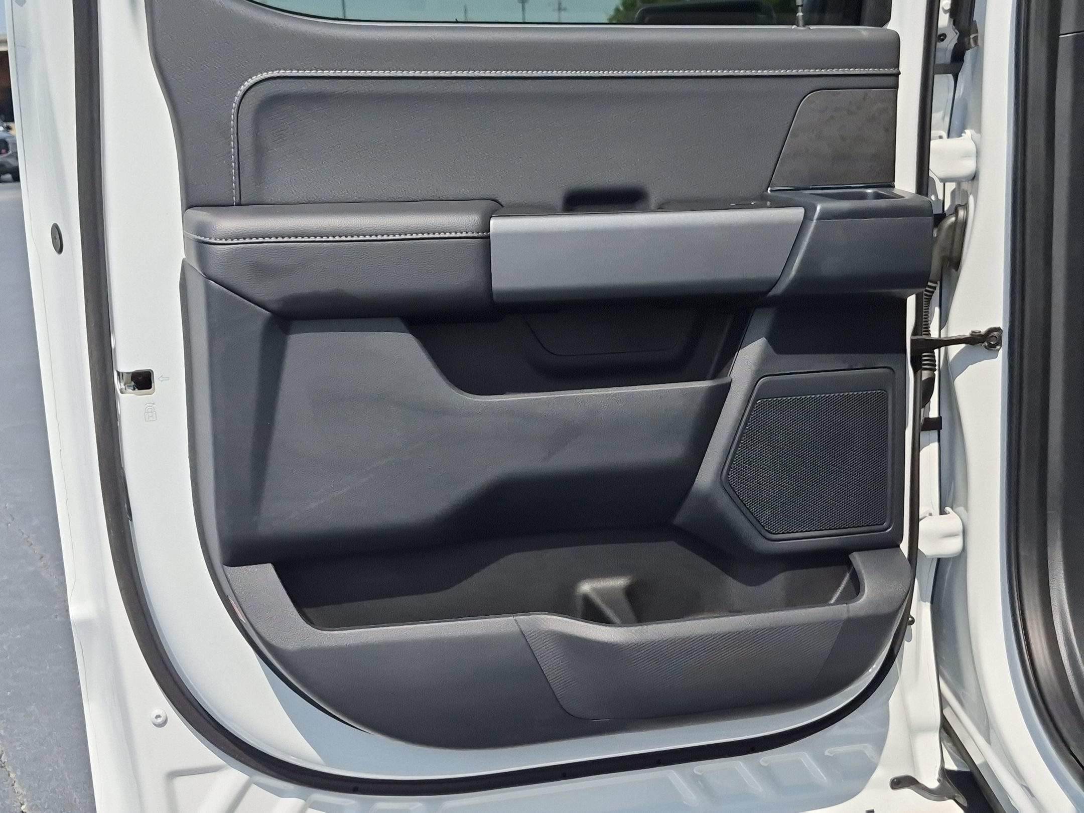 2025 Ford F-150 XLT - Crossroads Courtesy Demo