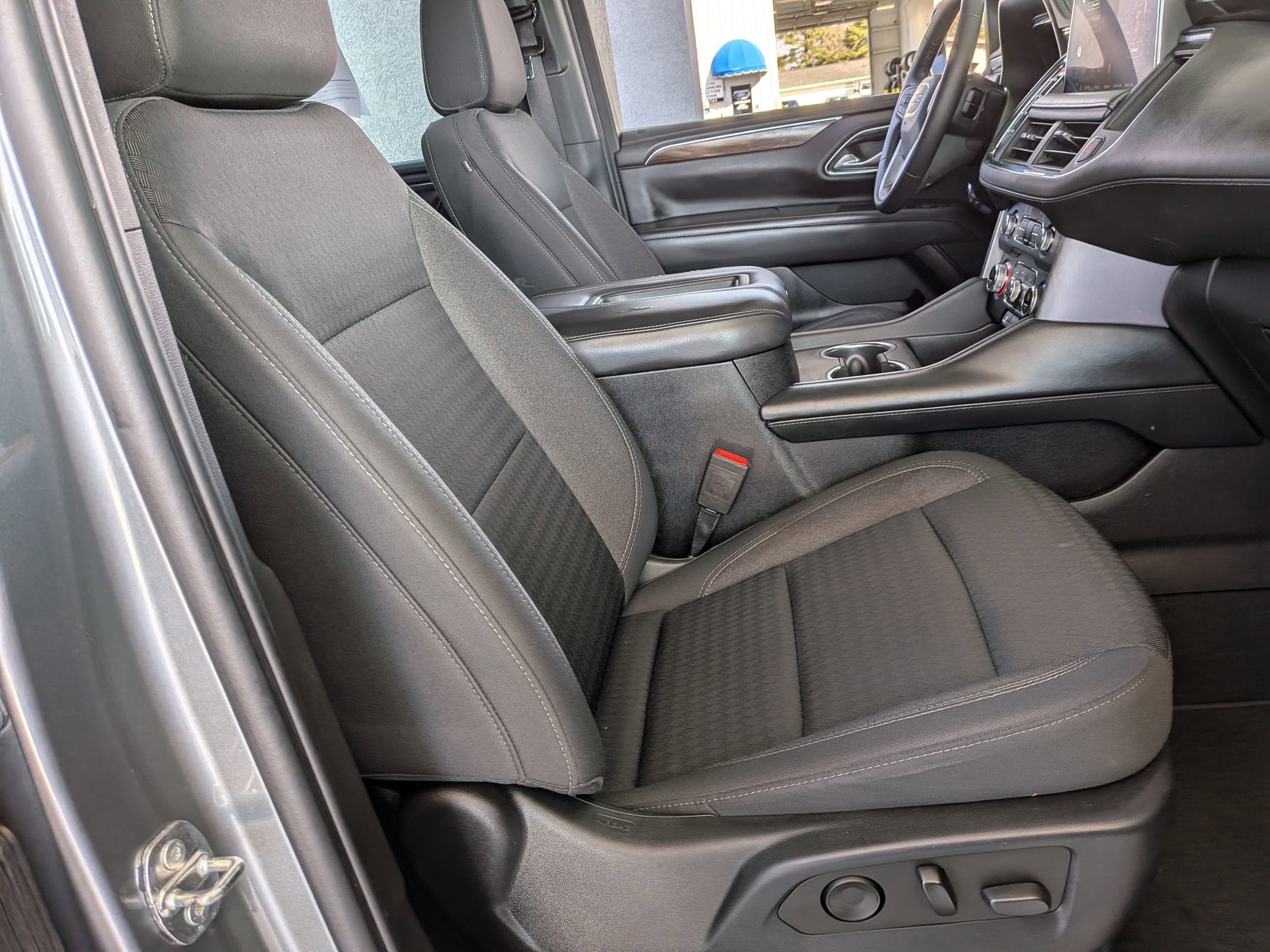 2022 GMC Yukon XL SLE