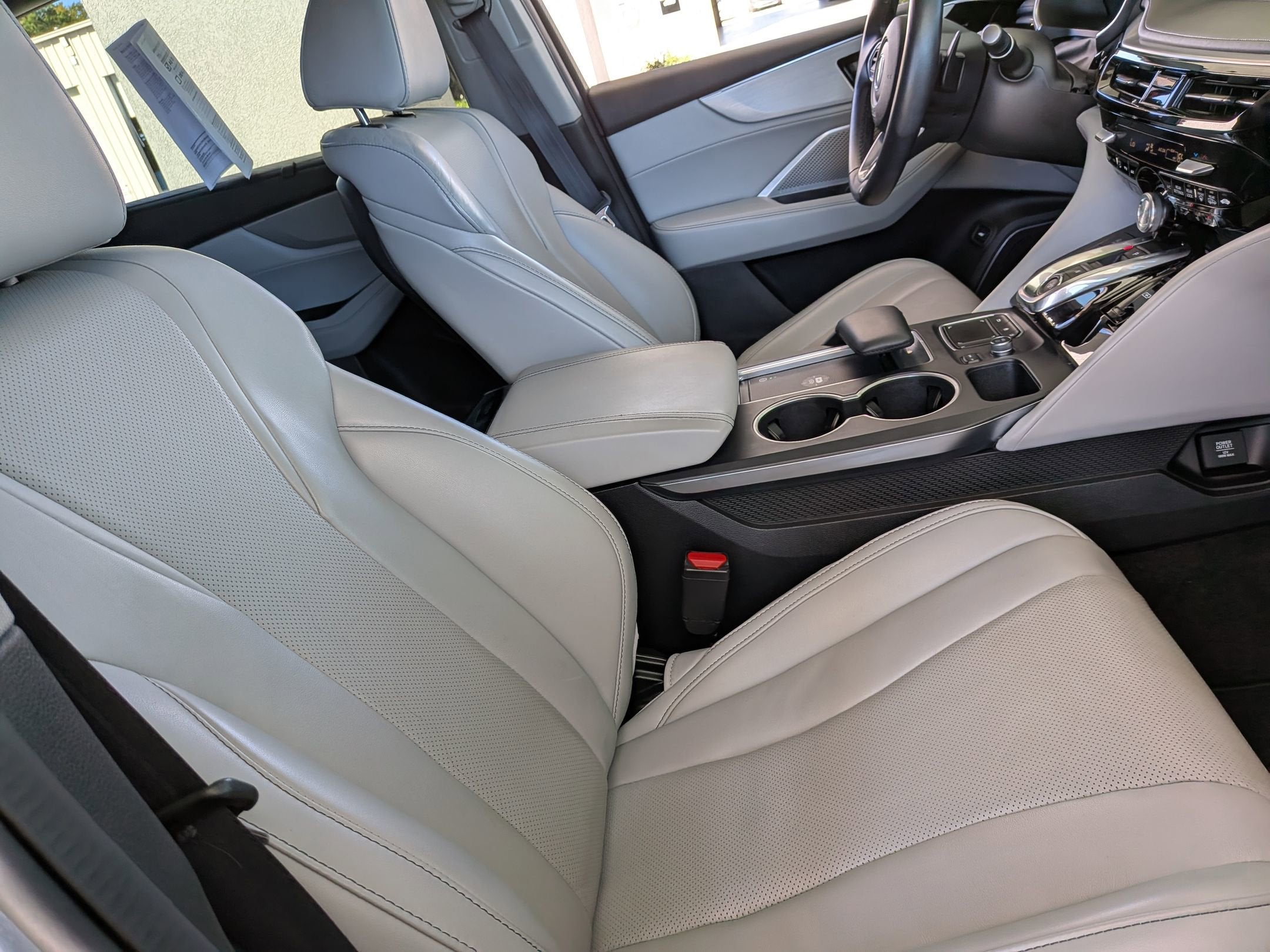 2022 Acura MDX w/Technology Package
