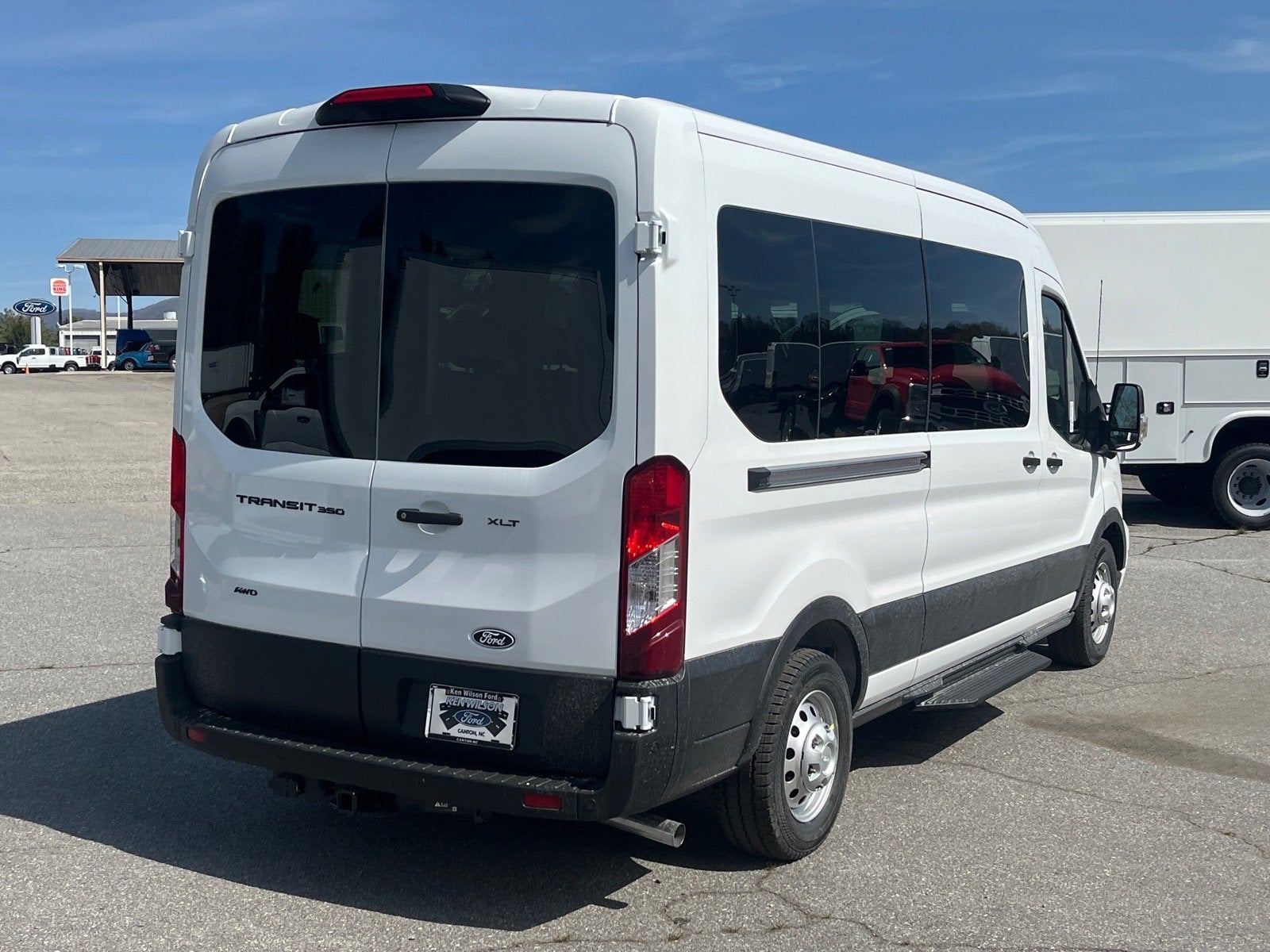 2026 Ford Transit Passenger Wagon 350 XLT